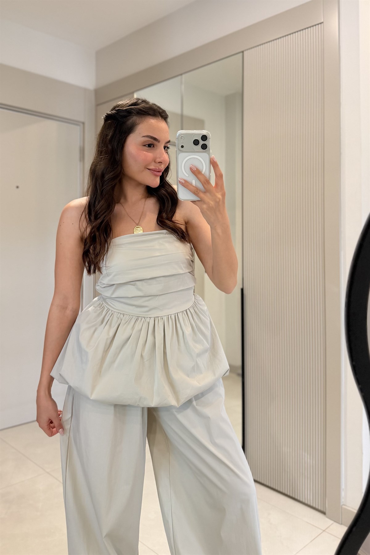 Yuliya Taş Straplez Balon Takım