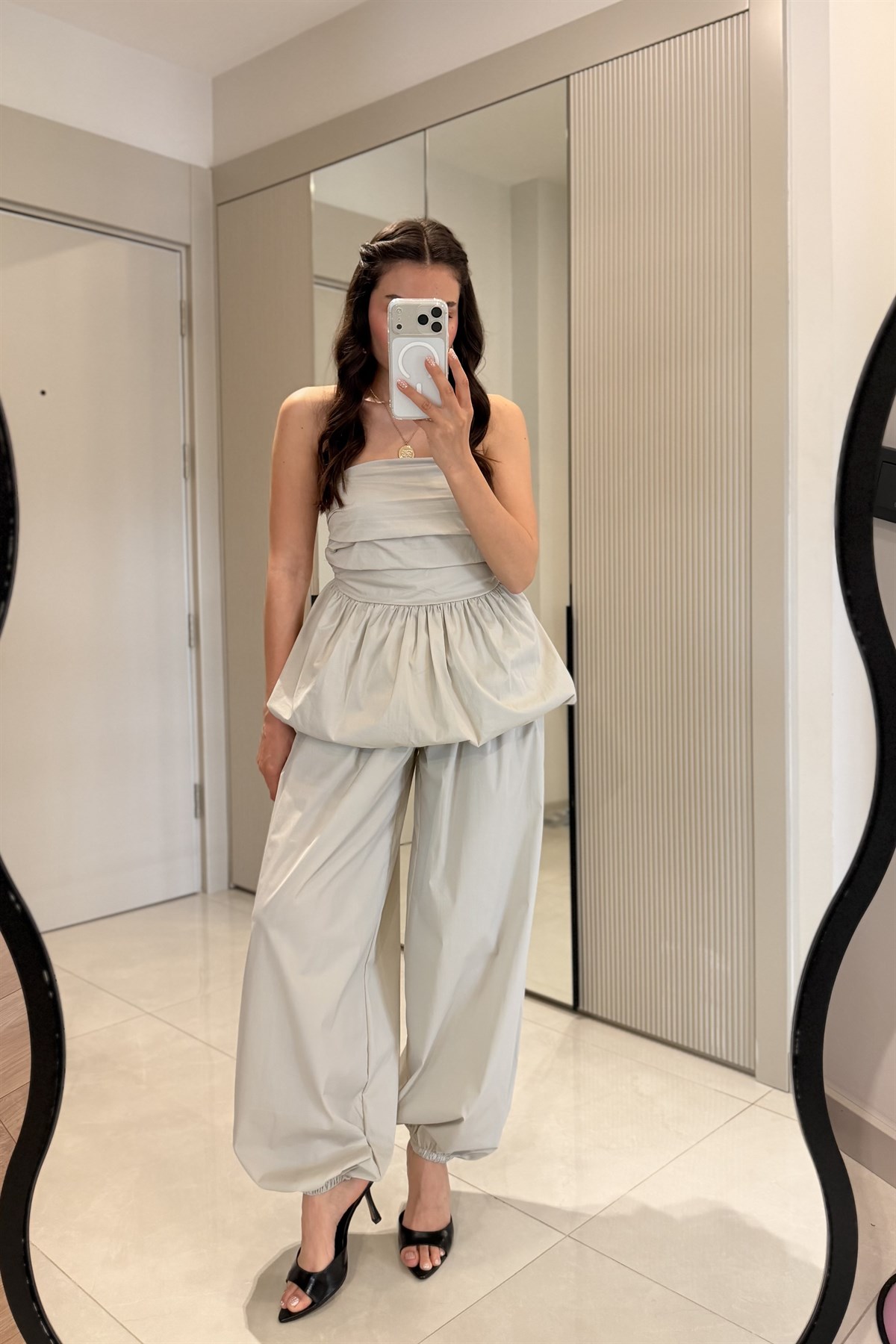 Yuliya Taş Straplez Balon Takım