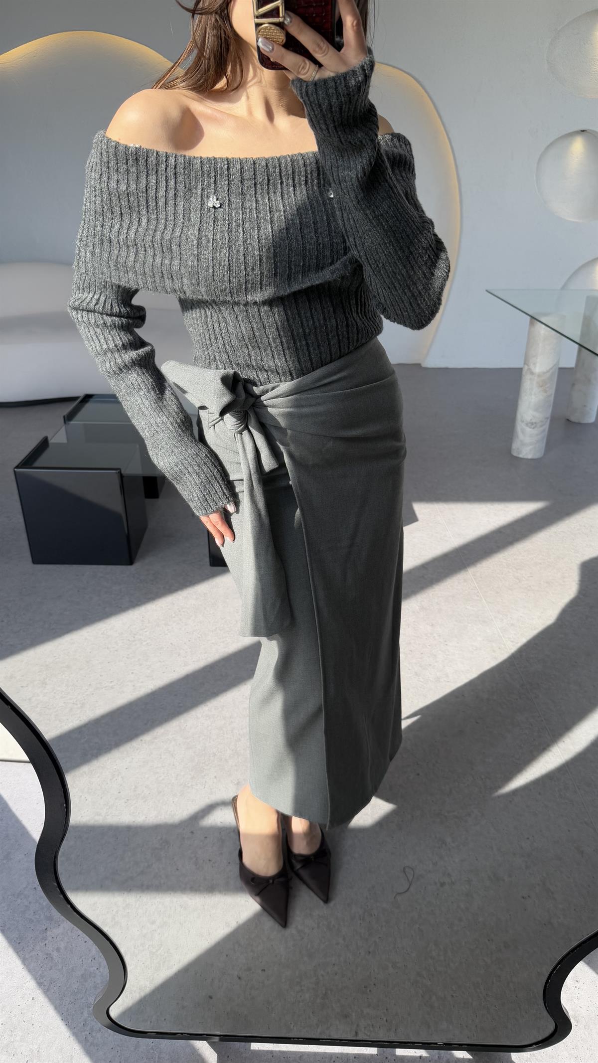 Yverdon Gri Yandan Bağlamalı Midi Etek 