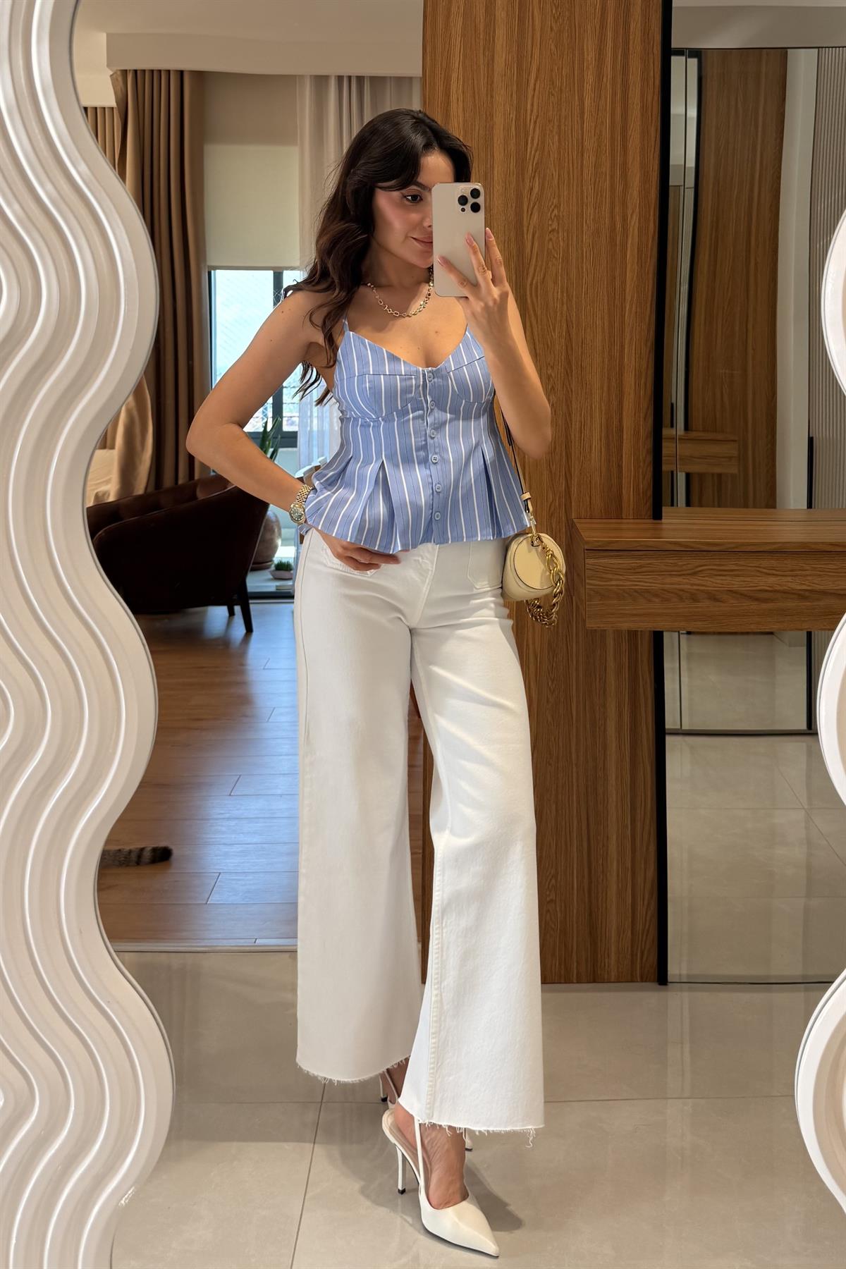 Zayra Beyaz Cep Detaylı Jean 