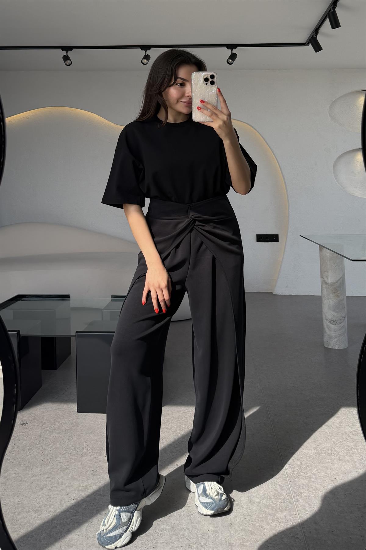 Zista Siyah Önü Büzgülü Modal Eşofman Altı