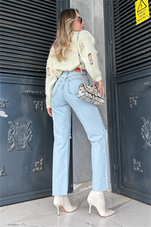 Zr iki dizi yırtıklı lightblue mom jean