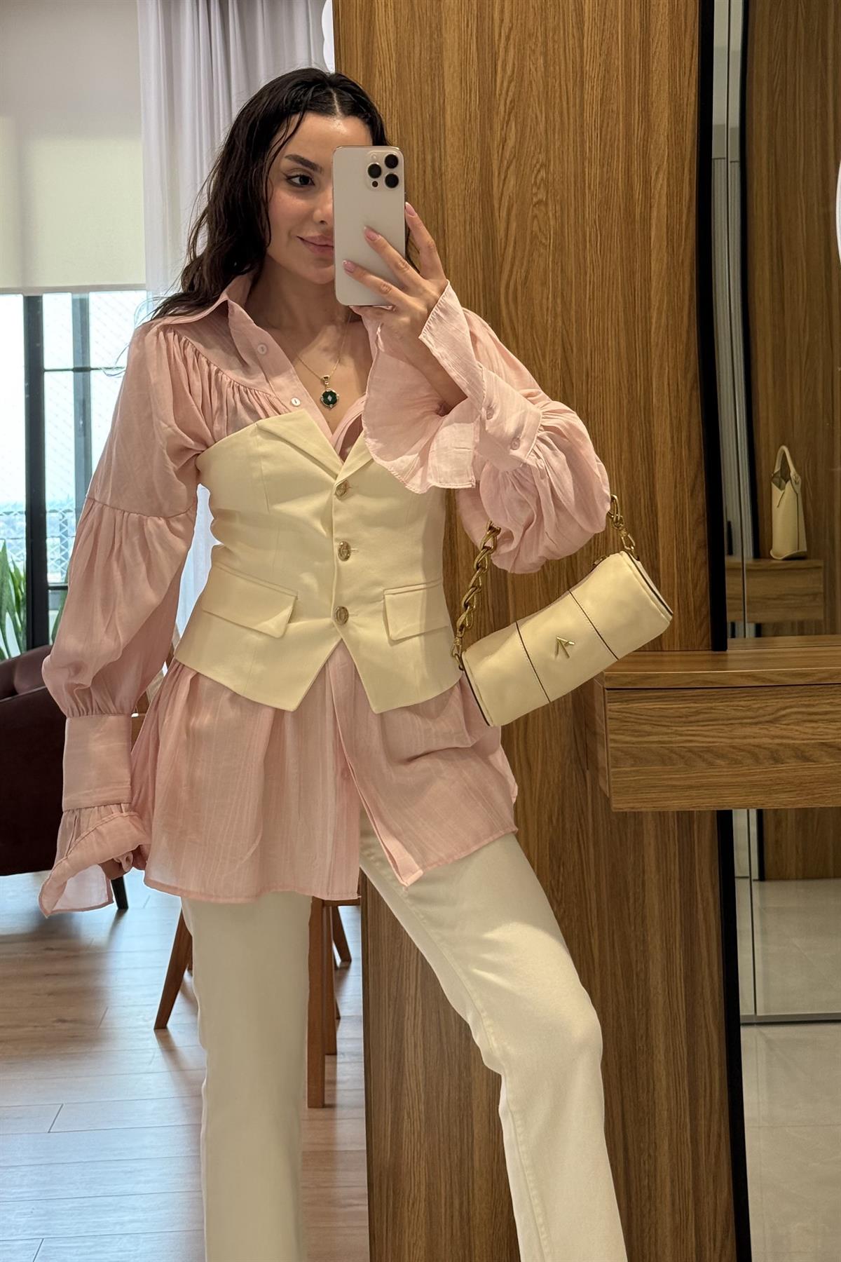 Zuzu Ekru Gold Düğmeli Crop