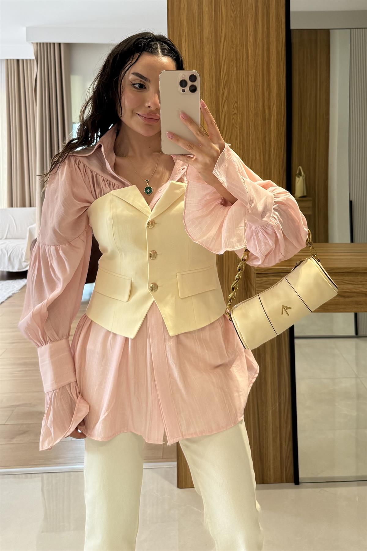 Zuzu Ekru Gold Düğmeli Crop