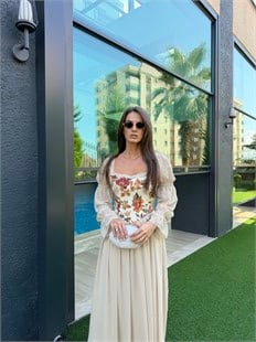 QULOVEYENİ GELENLERBej Şifon Vintage Astarlı Elbise