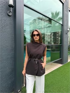 QULOVEYENİ GELENLERKahve Dik Yaka Asimetrik Yelek