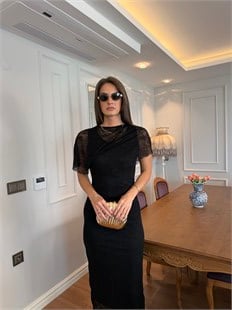 QULOVEYENİ GELENLERTül Detaylı Elbise Siyah