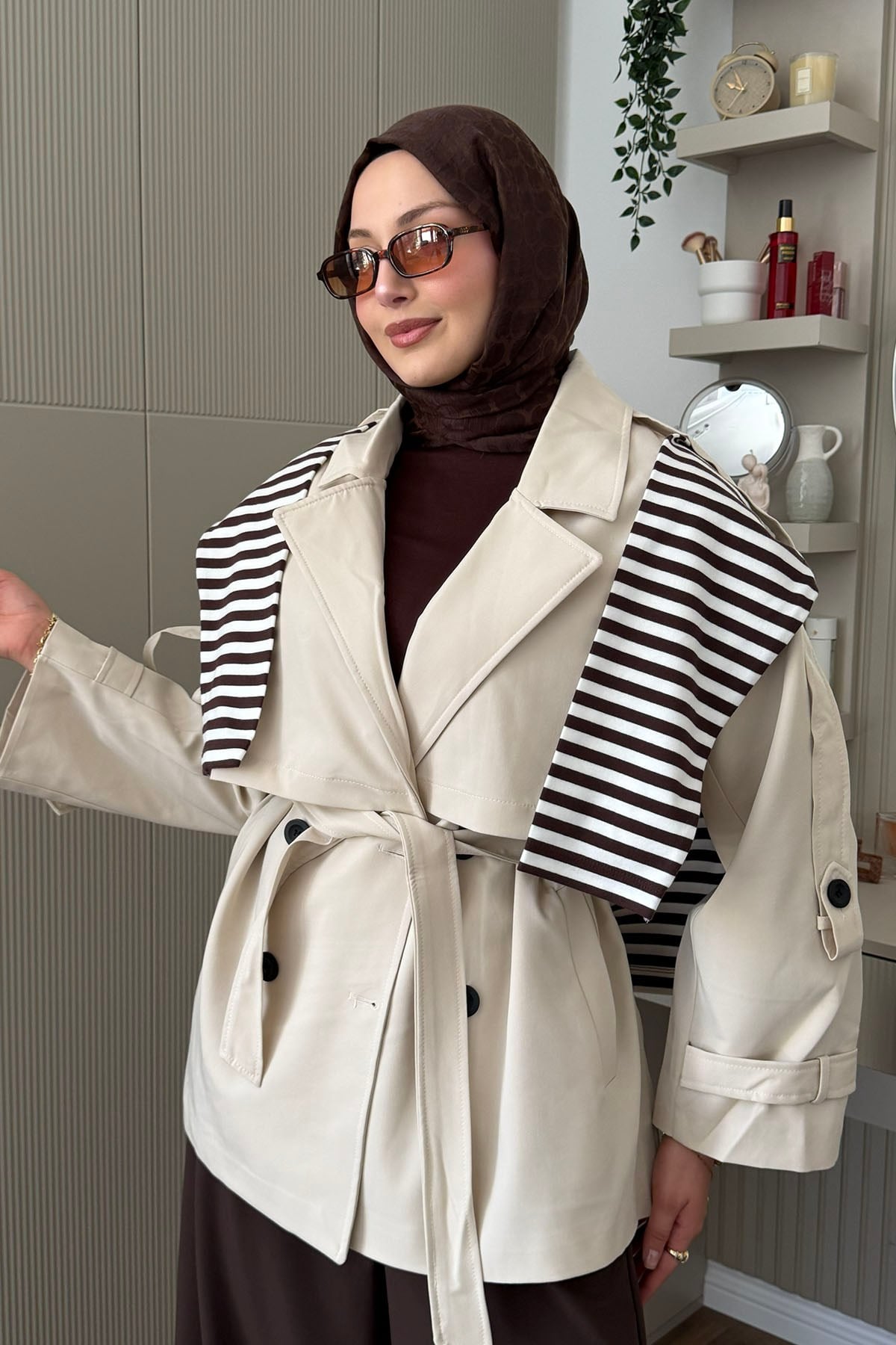 Apolet Detaylı Oversize Kısa Trençkot-TAŞ