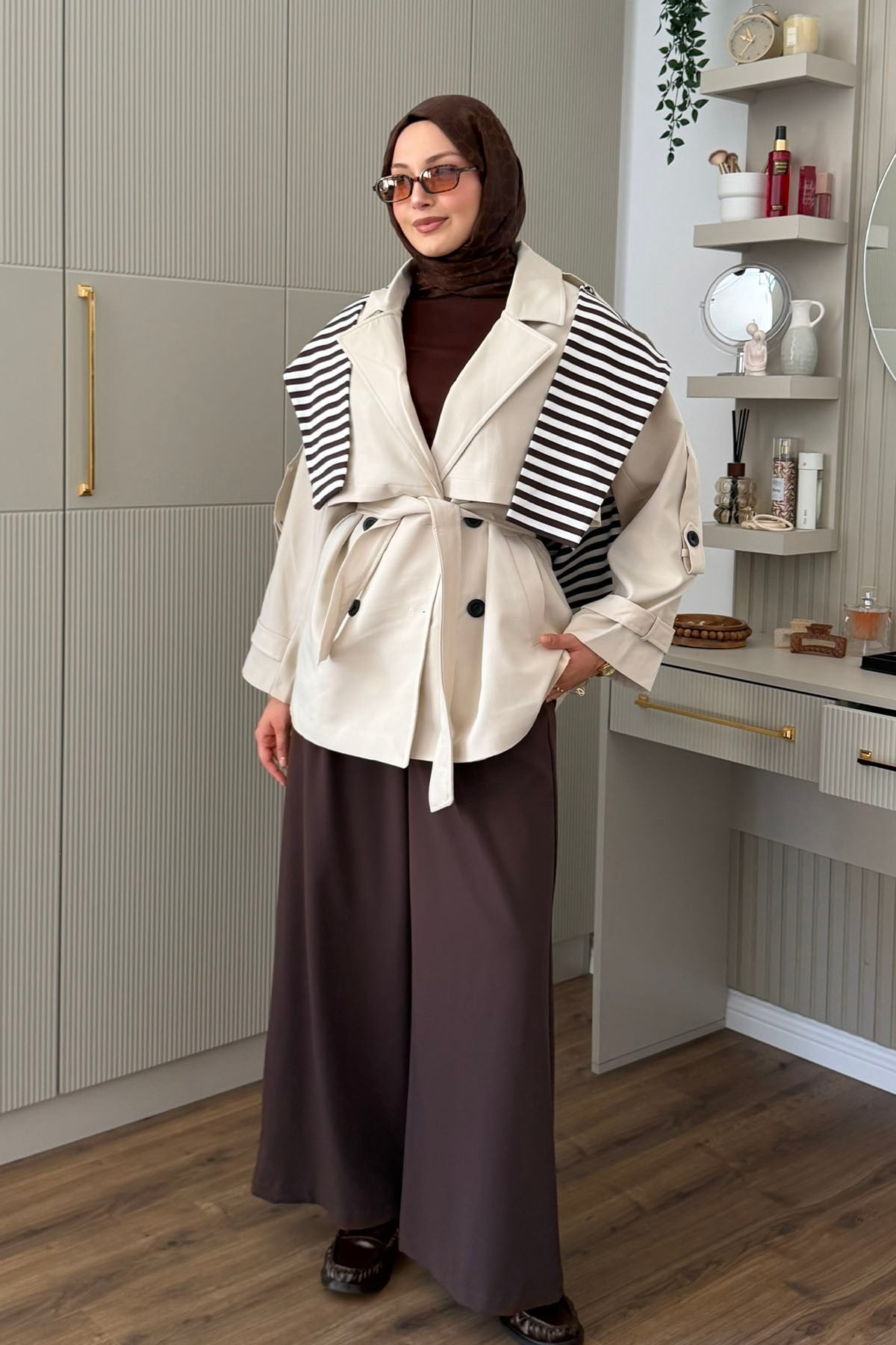 Apolet Detaylı Oversize Kısa Trençkot-TAŞ