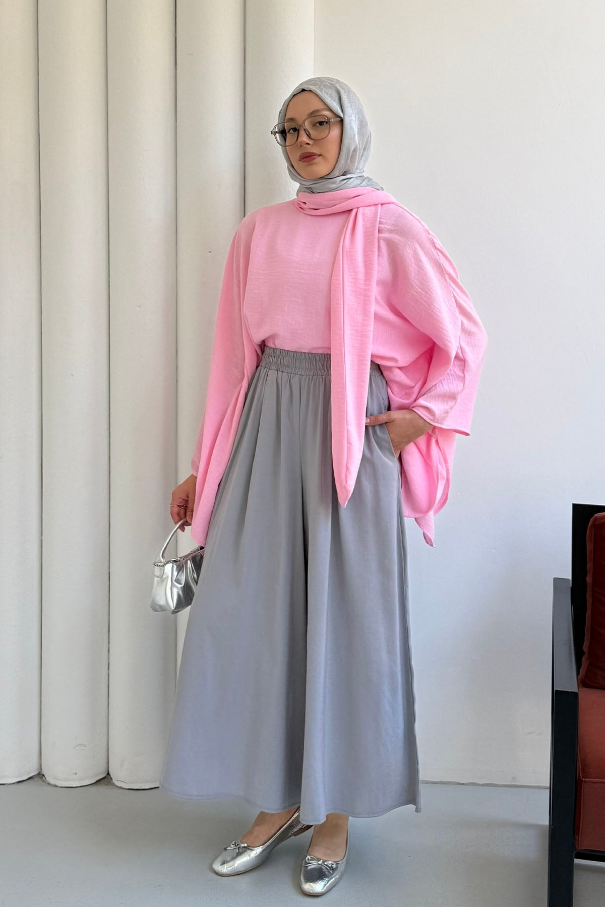 Asimetrik Yarasa Kol Bağlamalı Panço Bluz-PEMBE