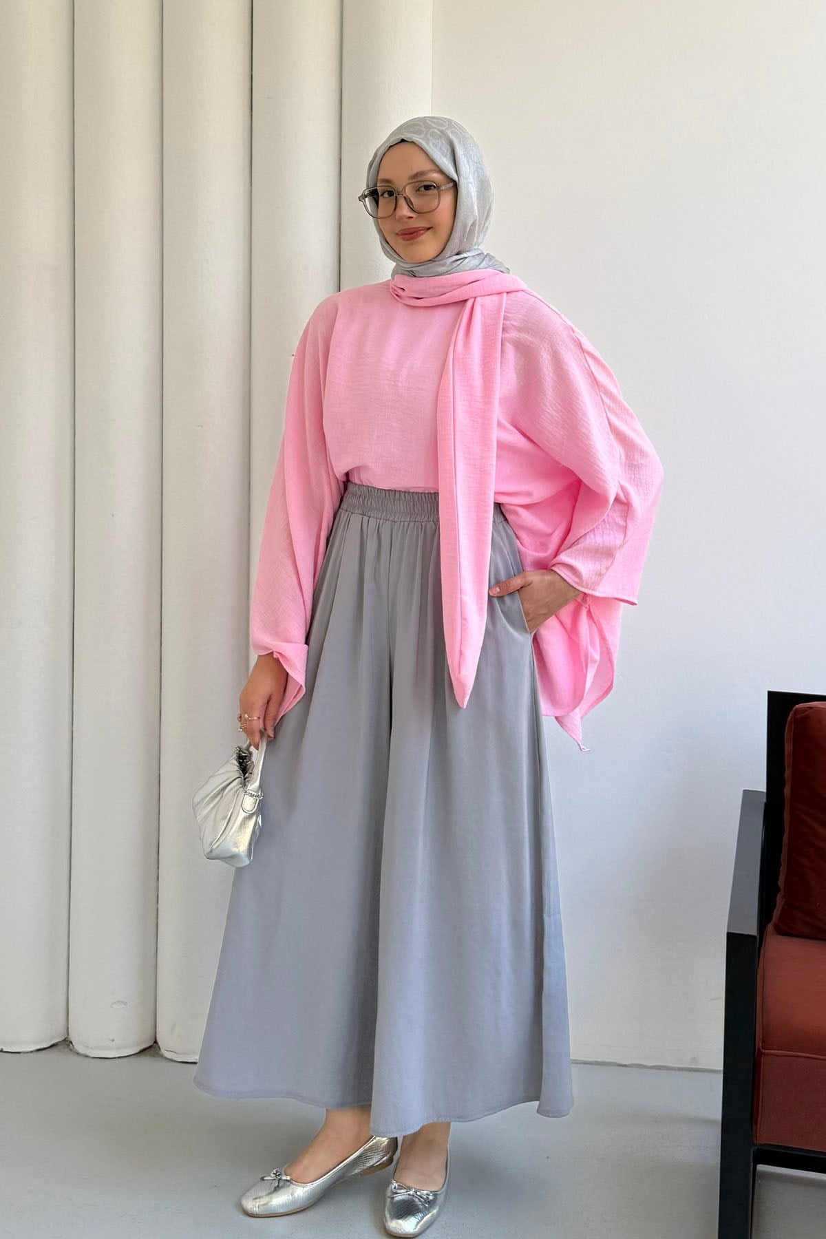 Asimetrik Yarasa Kol Bağlamalı Panço Bluz-PEMBE