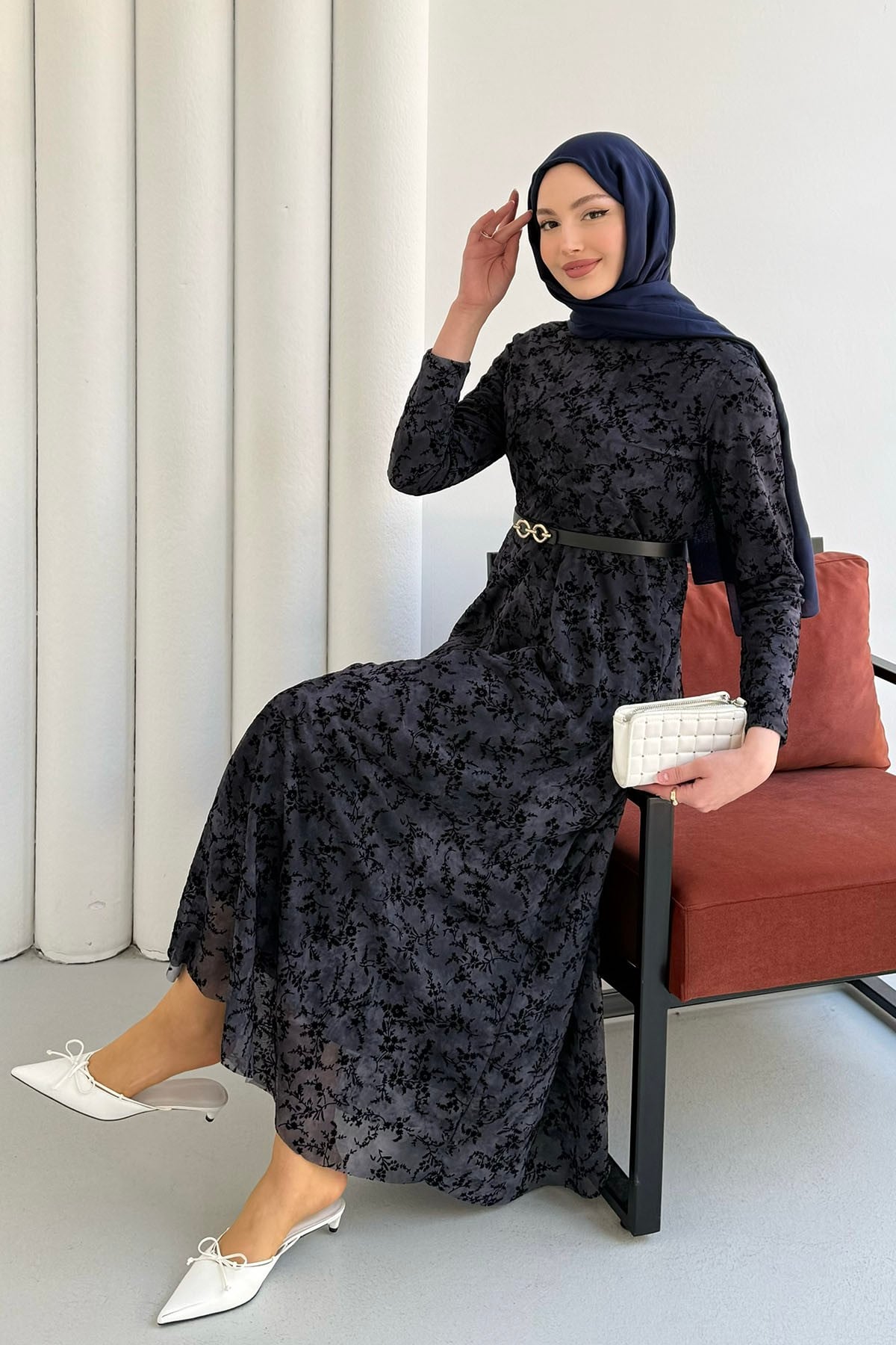 Astarlı Flok Baskılı Tesettür Elbise-LACİVERT