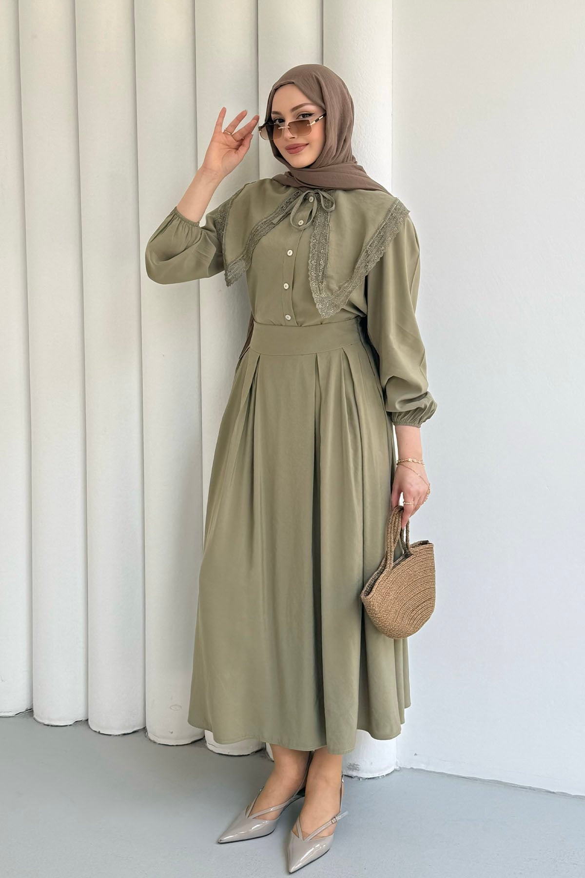 Bebe Yaka Dantel Detaylı Etekli Tesettür Takım-HAKİ YEŞİL