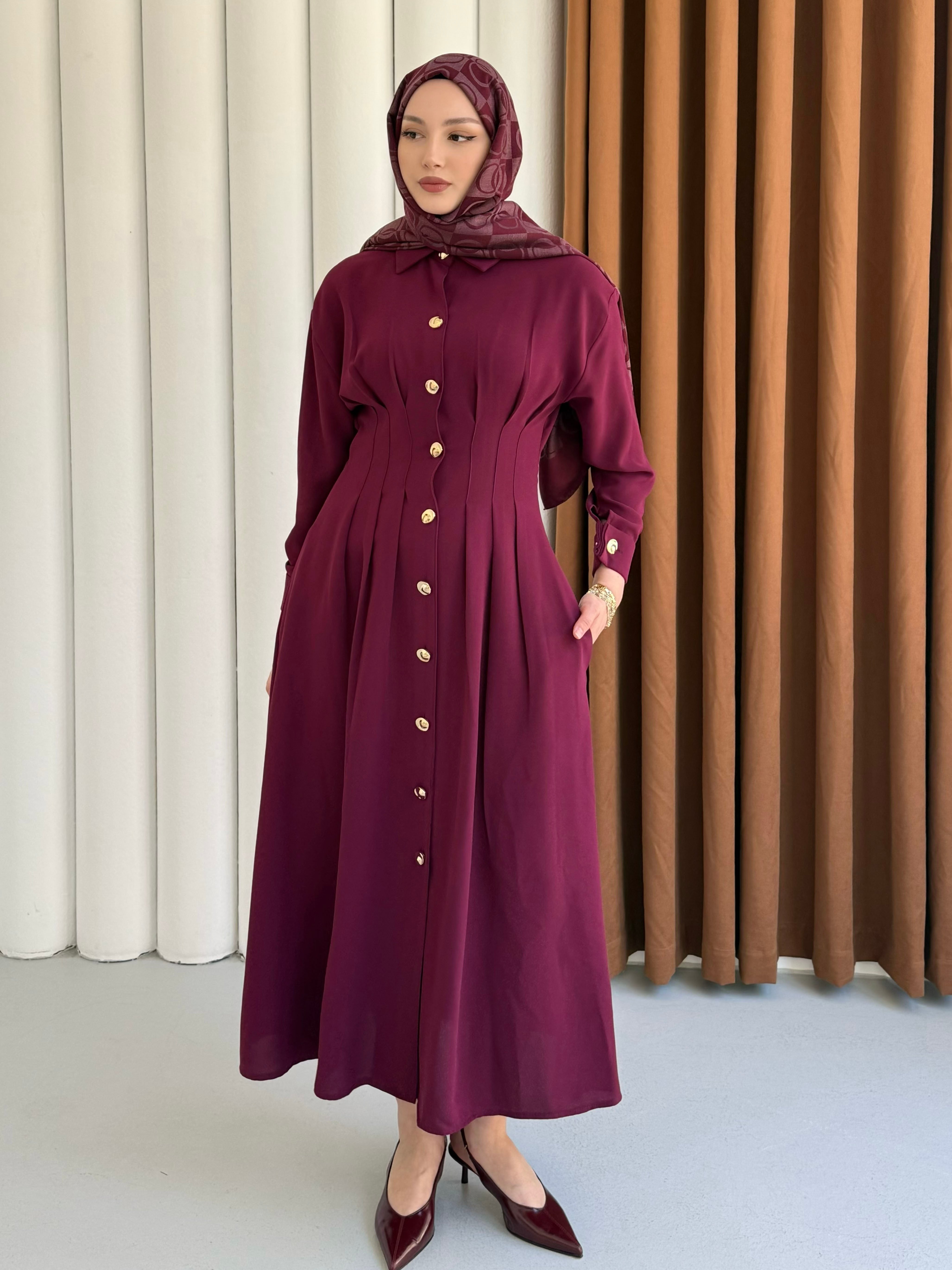 Bel Sason Detaylı Ön Düğmeli Tensel Tesettür Elbise-BORDO
