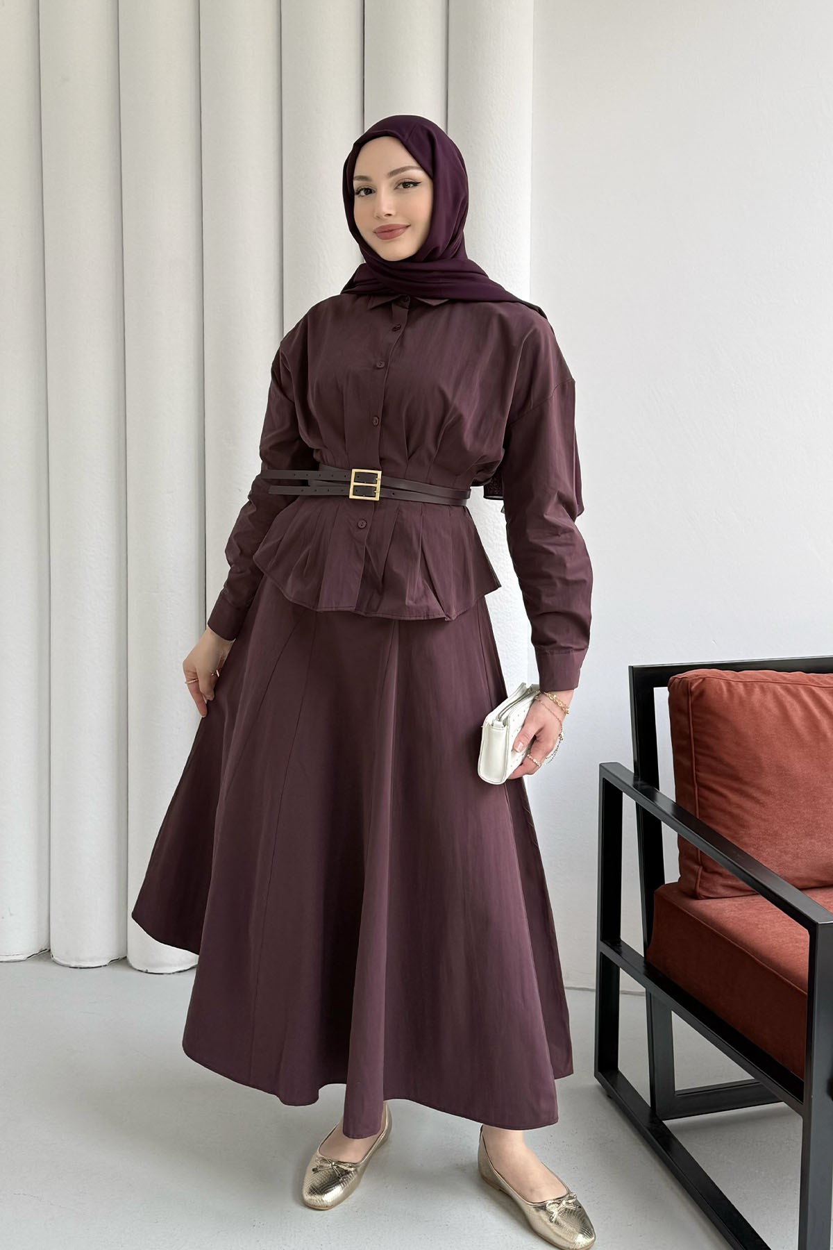 Belden Oturmalı Çift Kemer Geçişli Etekli Tesettür Takım-BORDO