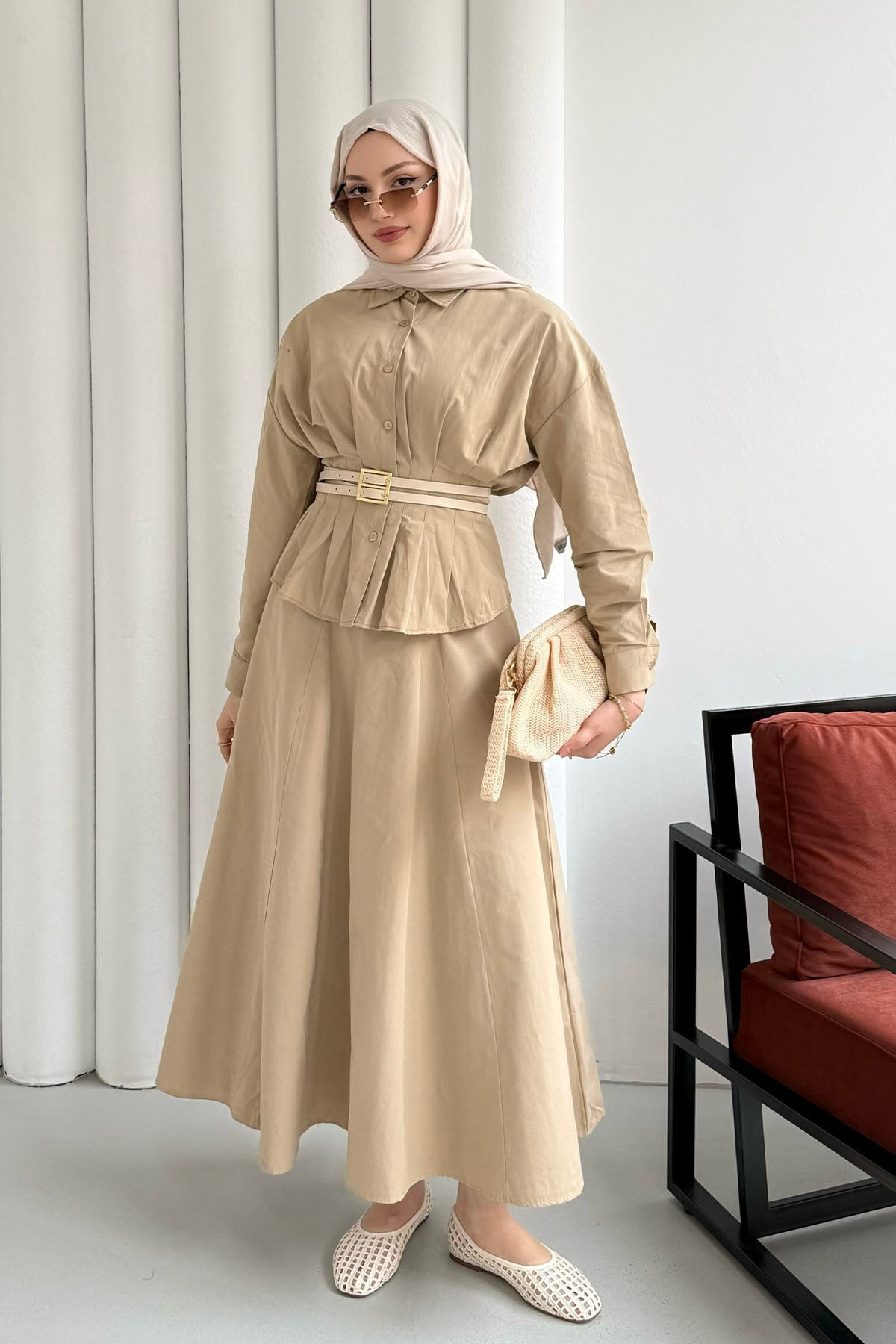 Belden Oturmalı Çift Kemer Geçişli Etekli Tesettür Takım-VİZON