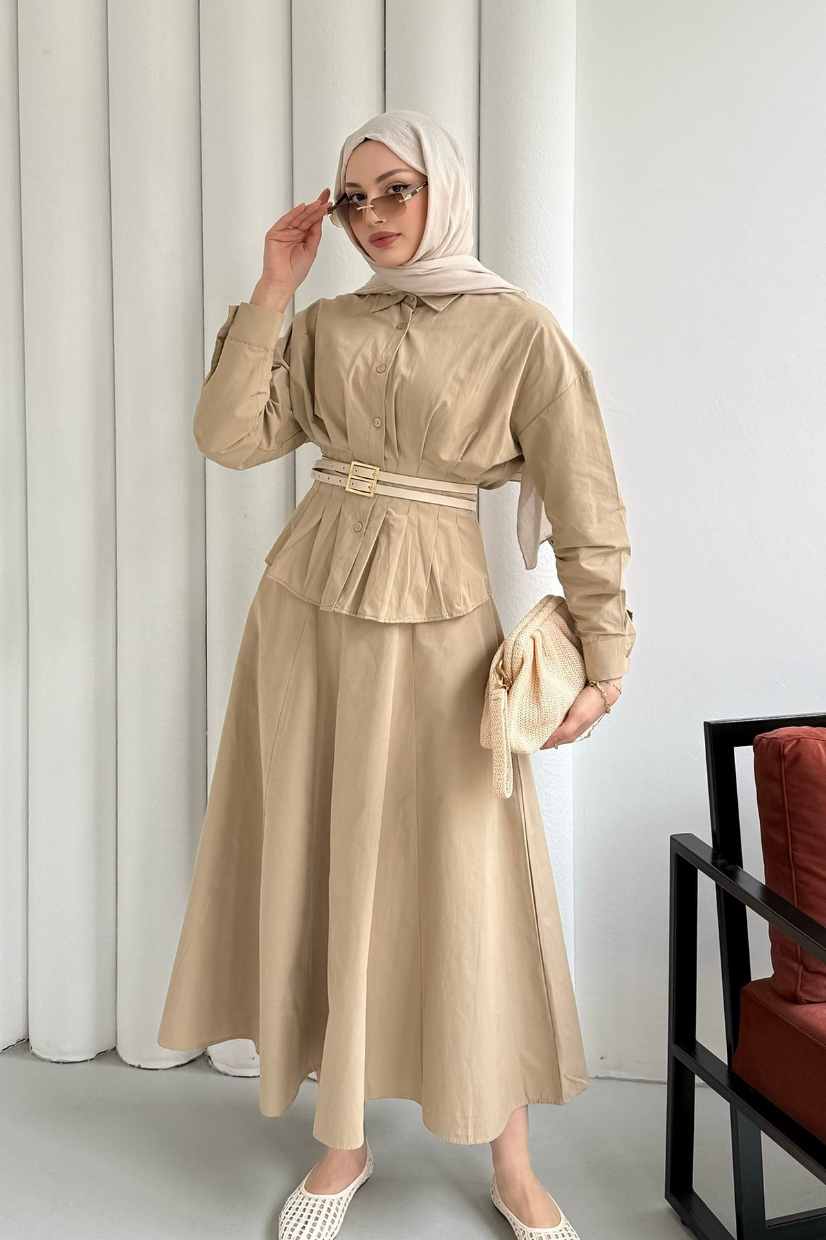 Belden Oturmalı Çift Kemer Geçişli Etekli Tesettür Takım-VİZON