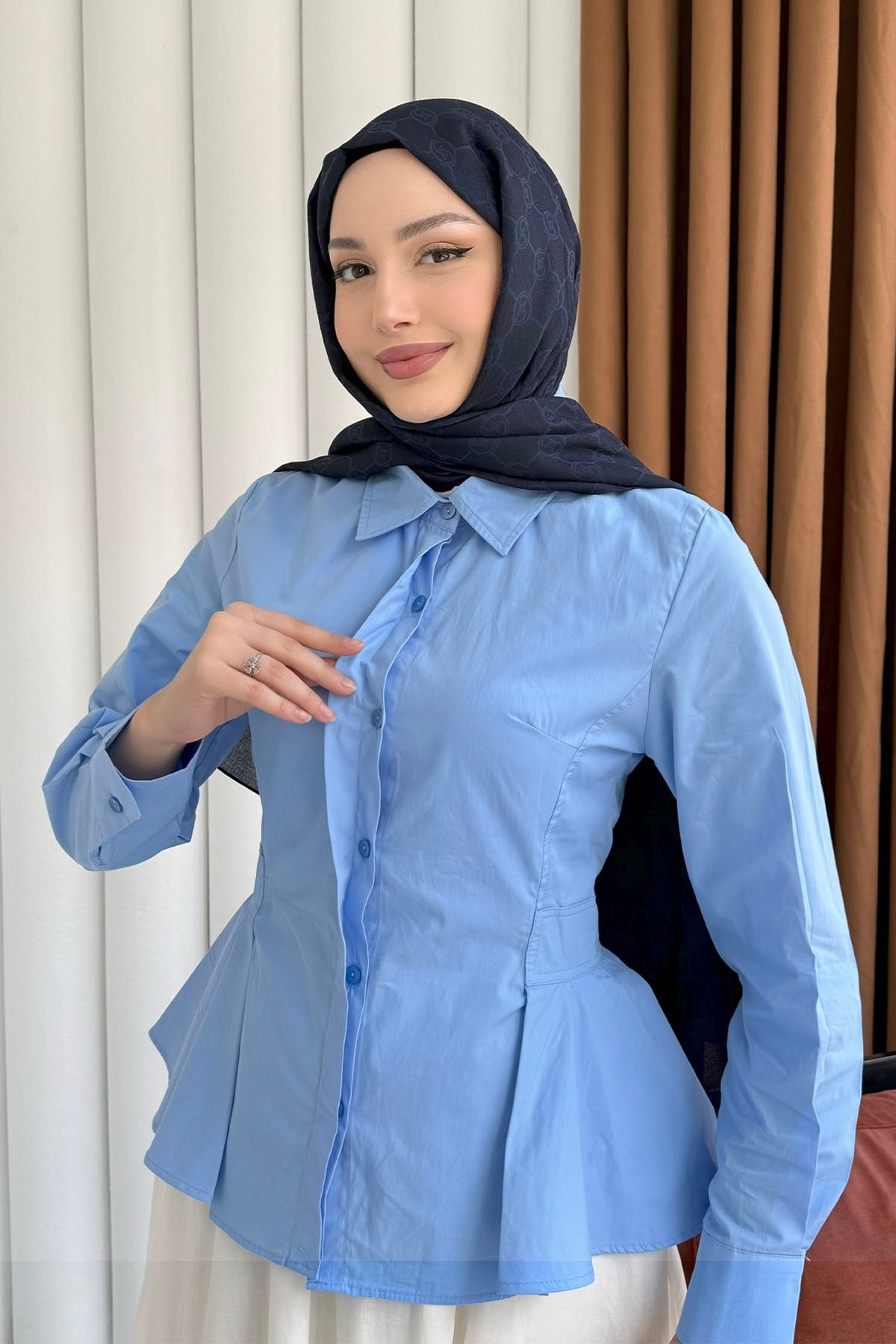 Belden Oturtmalı Düğmeli Gömlek-MAVİ