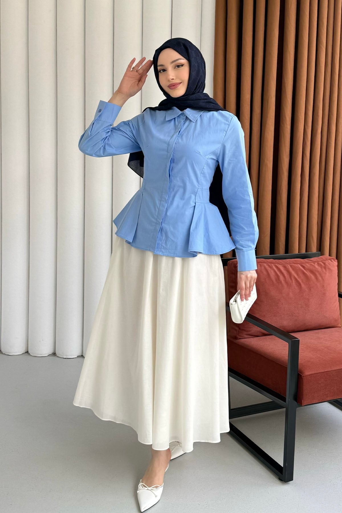 Belden Oturtmalı Düğmeli Gömlek-MAVİ