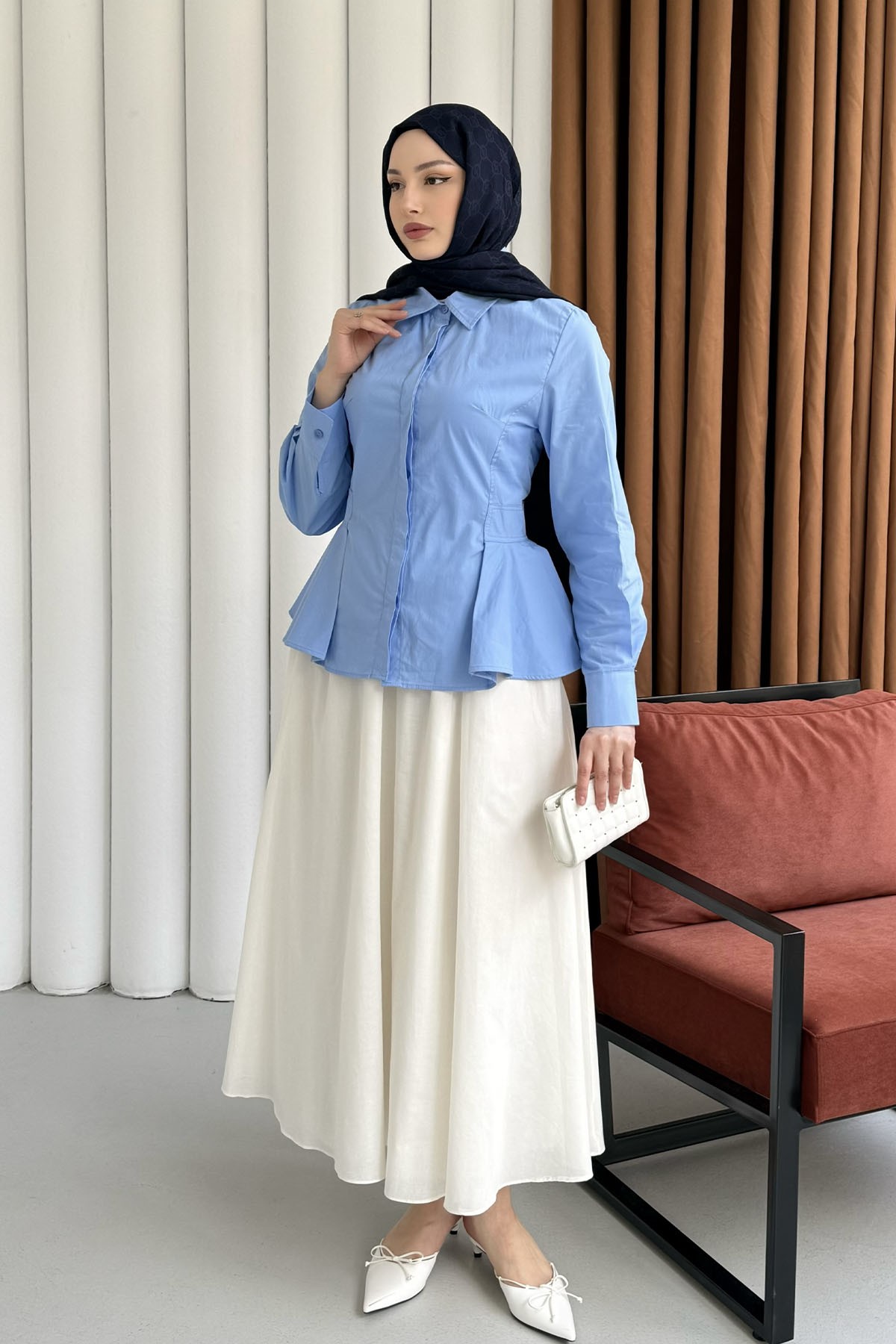 Belden Oturtmalı Düğmeli Gömlek-MAVİ