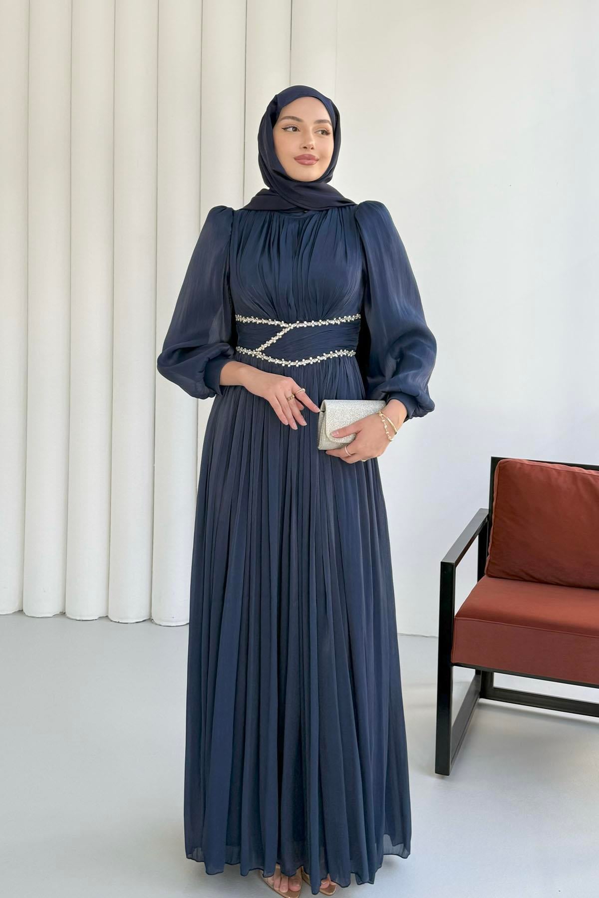 Belden Oturtmalı Taş İşlemeli Jan Jan Tesettür Abiye-LACİVERT