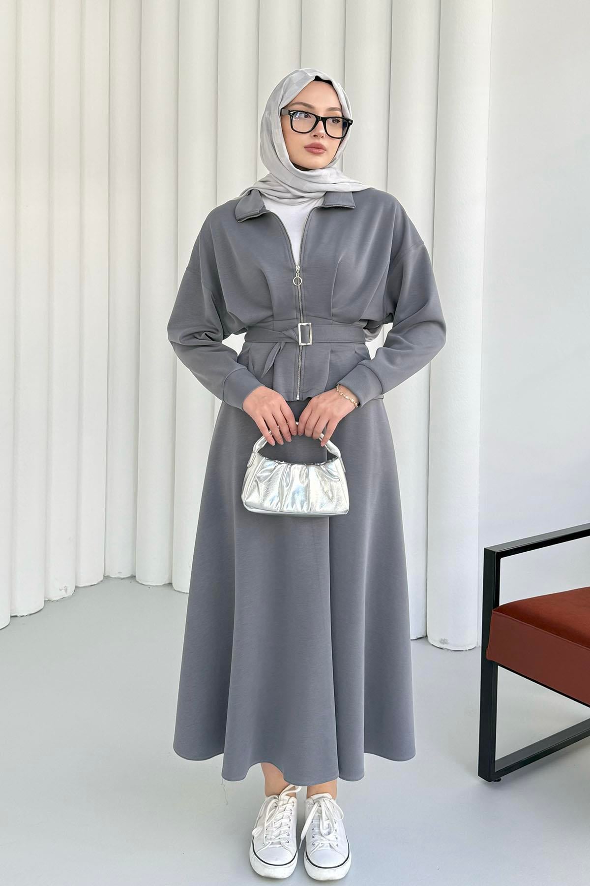 Beli Bağlamalı Fermuarlı Etekli Tesettür Takım-GRİ