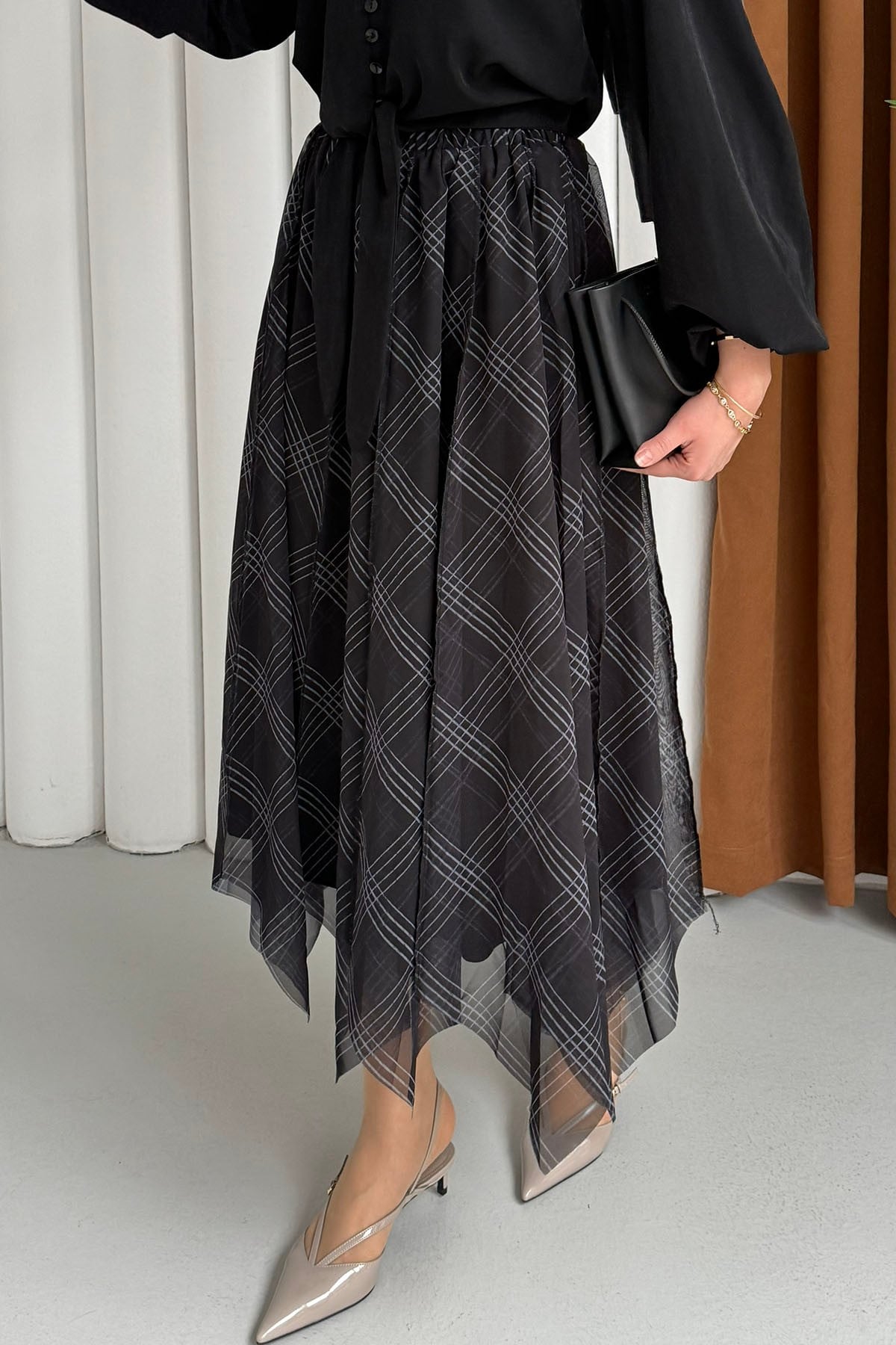 Beli Lastikli Çizgili Şifon Etek-SİYAH