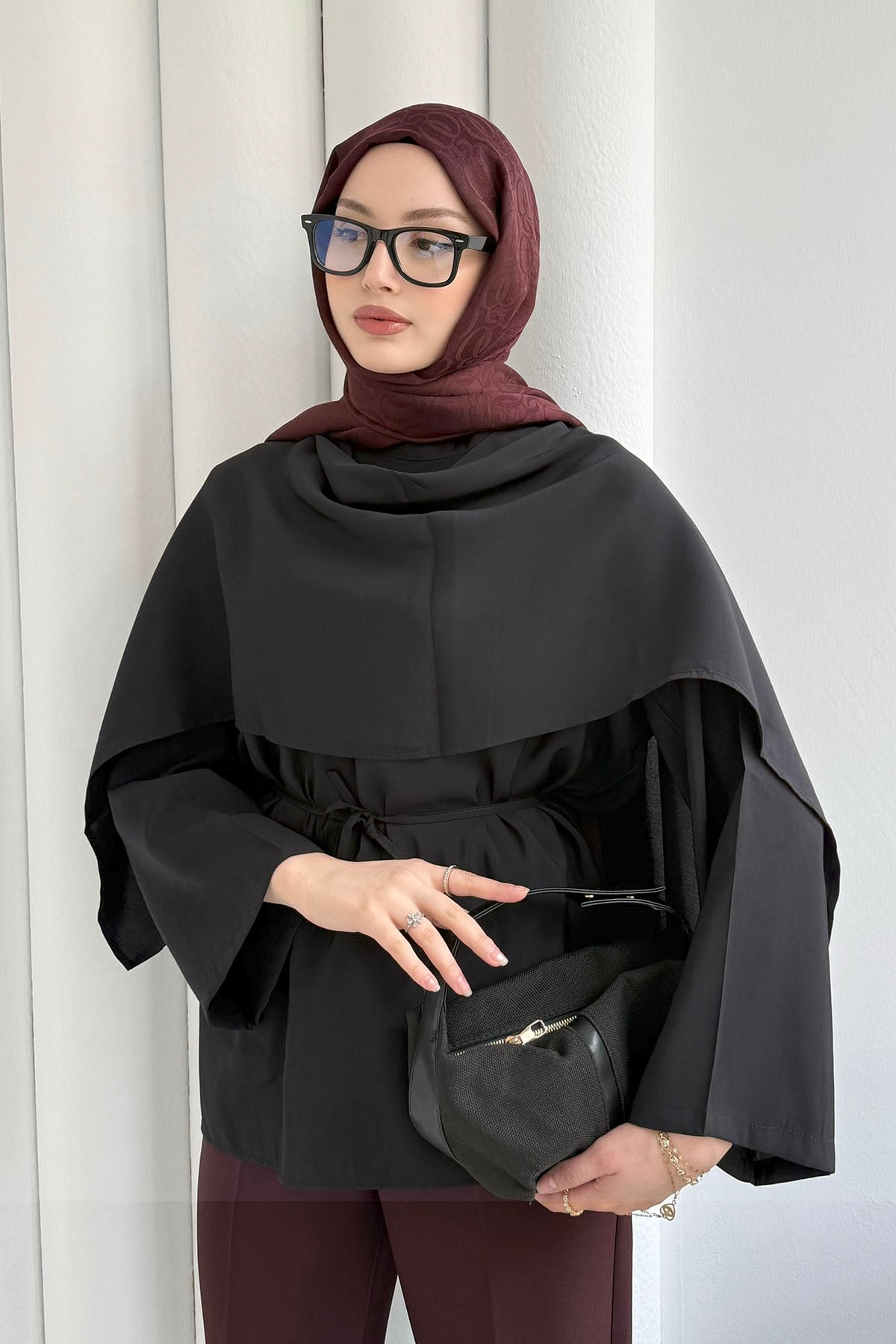 Biyeli Kemer ve Şal Detaylı Tunik-SİYAH