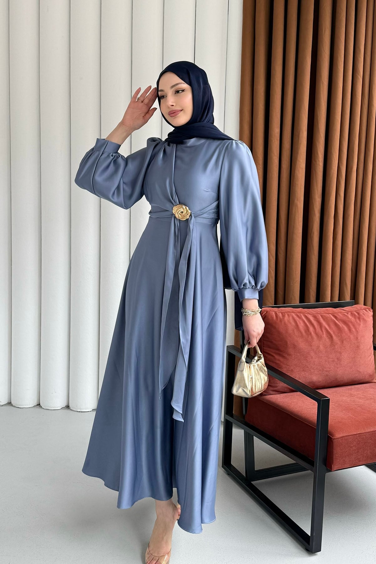 Broş Detaylı Premium Kumaş Saten Tesettür Abiye-BEBE MAVİ