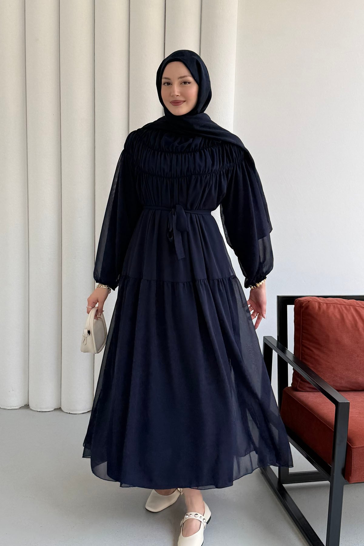 Büzgü Detaylı Oversize Şifon Tesettür Elbise-LACİVERT