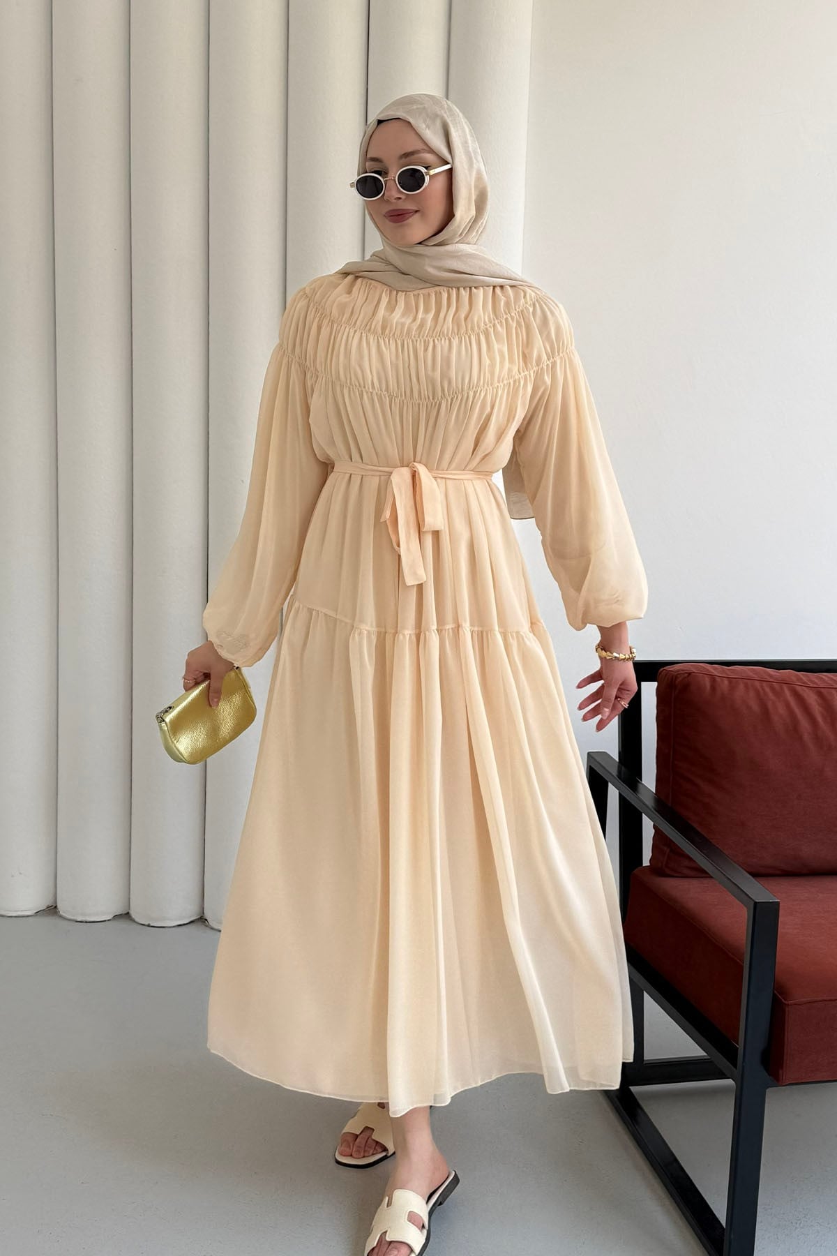 Büzgü Detaylı Oversize Şifon Tesettür Elbise-SARI