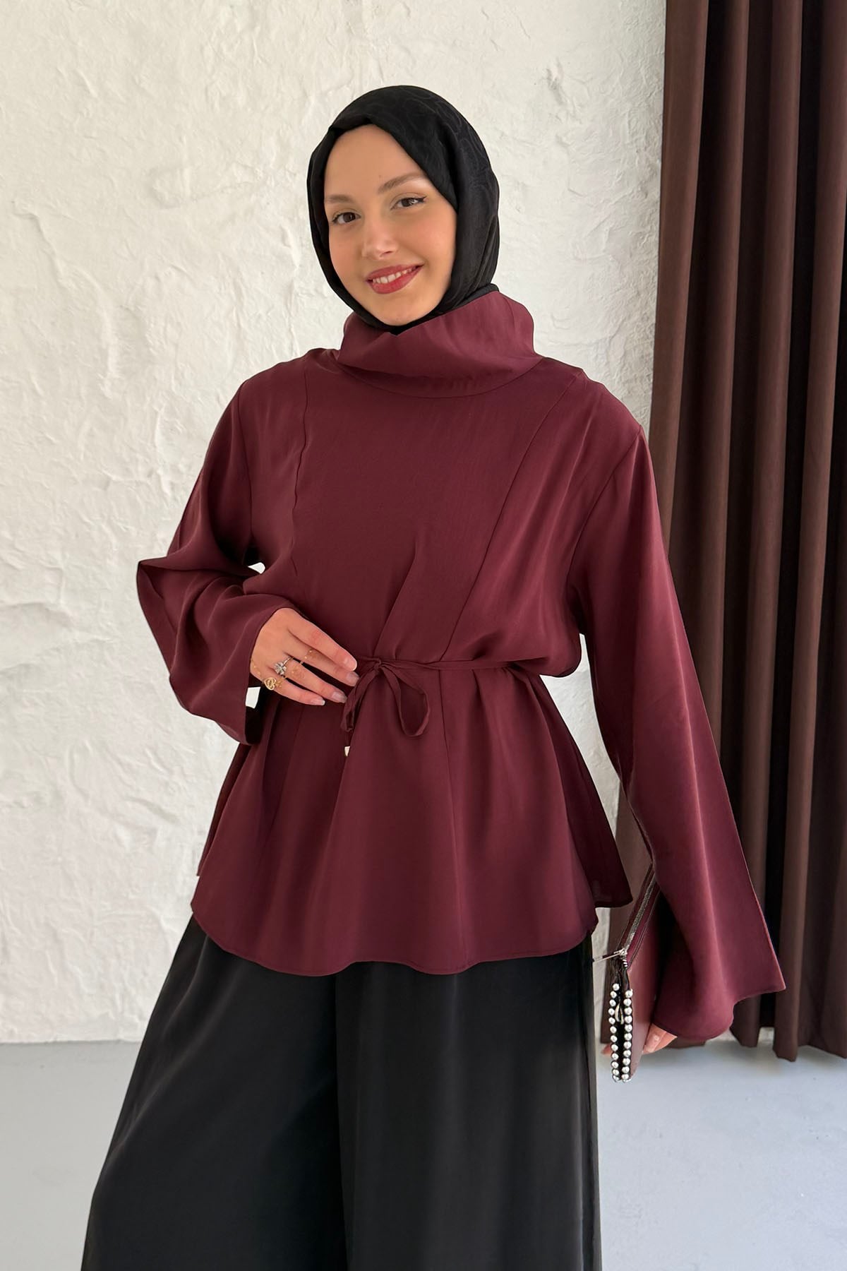Degaje Yaka Biye Kemerli Bluz-BORDO