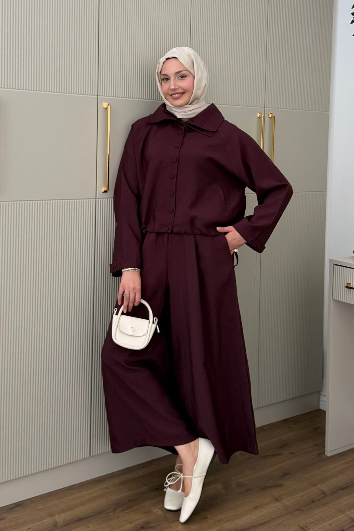 Dik Yaka Düğmeli Oversize Pantolonlu Tesettür Takım-BORDO