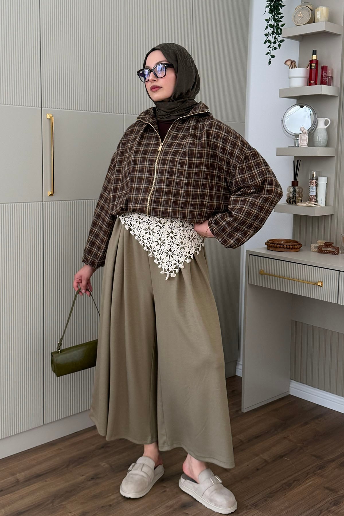 Ekose Desenli Bel ve Bilek Lastikli Bomber Ceket-HAKİ YEŞİL