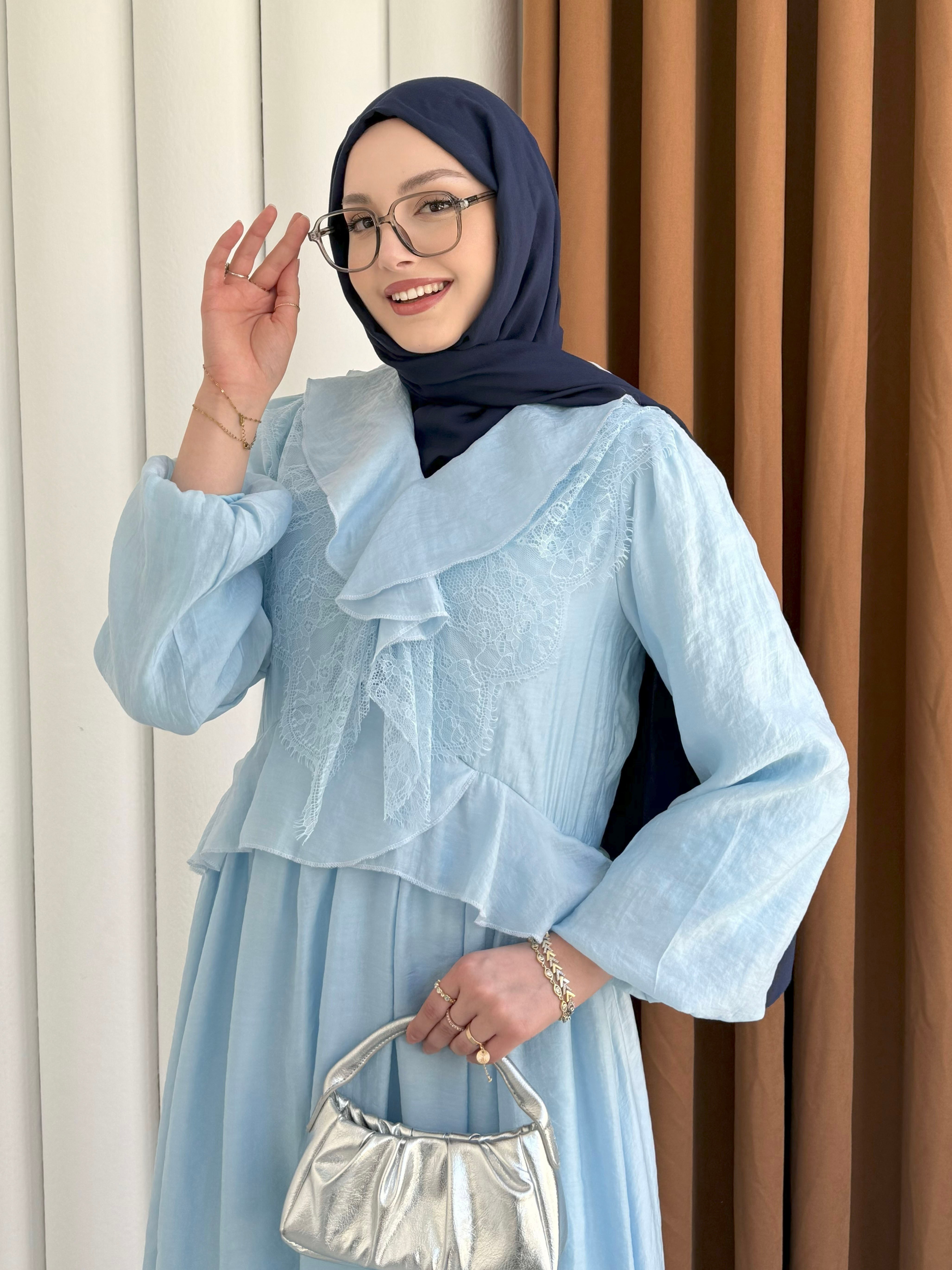 Elara Dantel Yaka Fırfırlı Özel Tasarım Tesettür Elbise-BEBE MAVİ