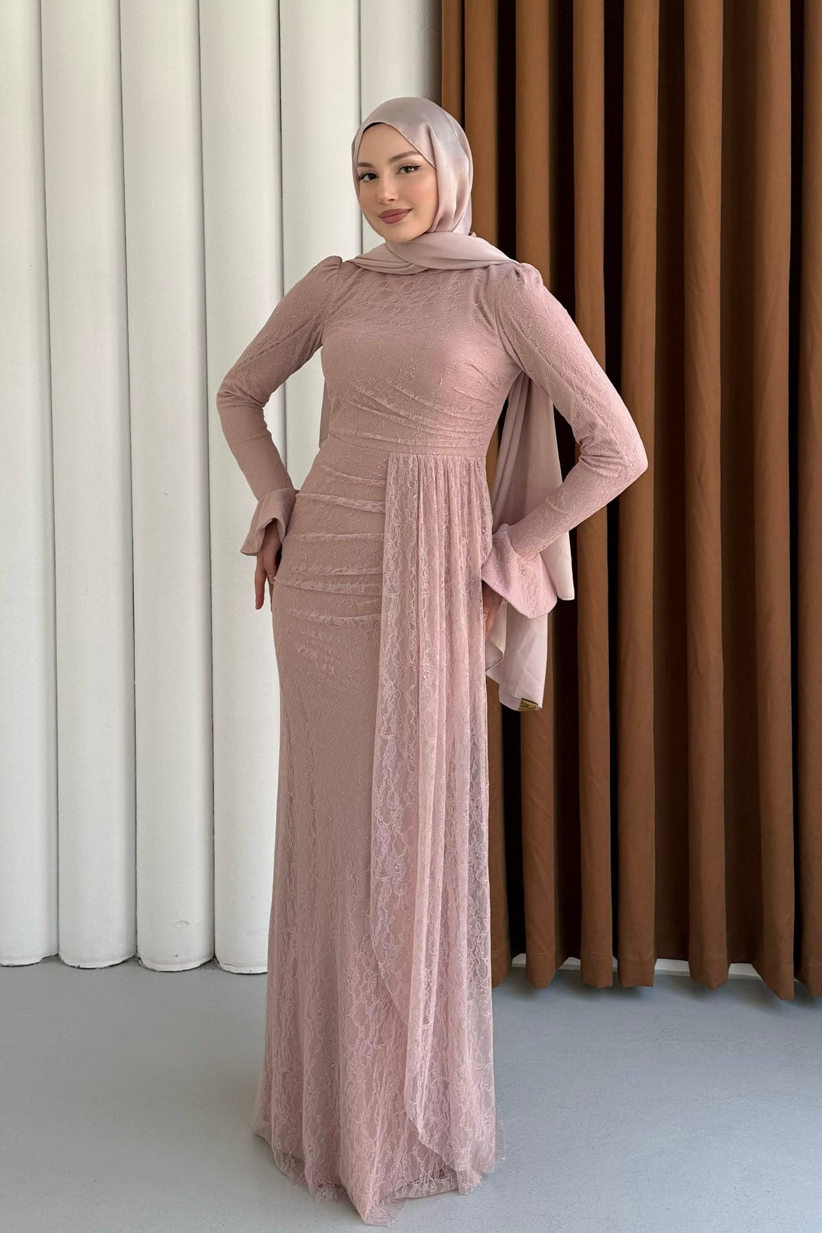 Elegance Dantel ve Volan Detaylı Tesettür Abiye-GÜL KURUSU