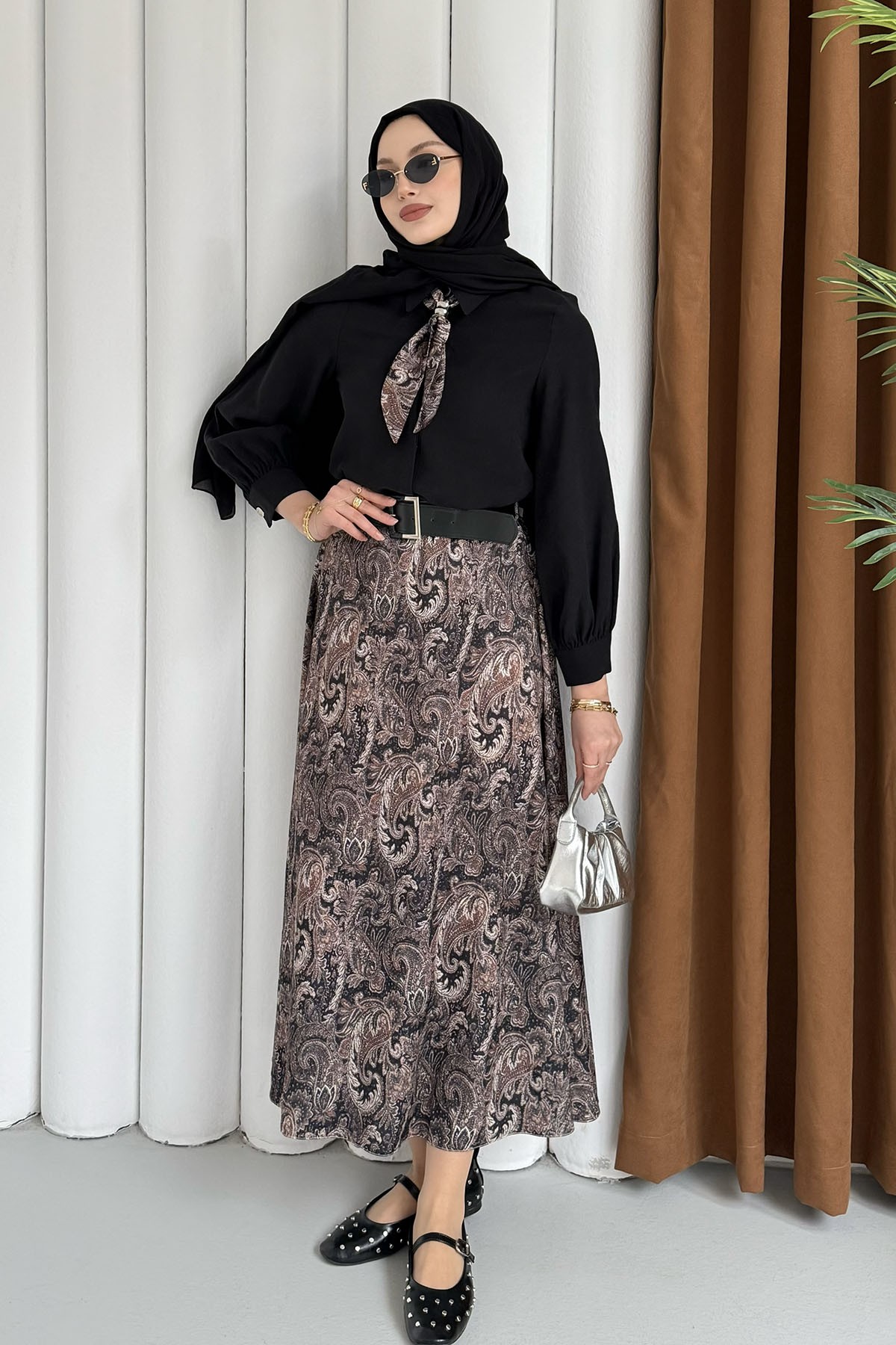 Etek Desenli Üst Fular Detaylı Tesettür Takım-SİYAH