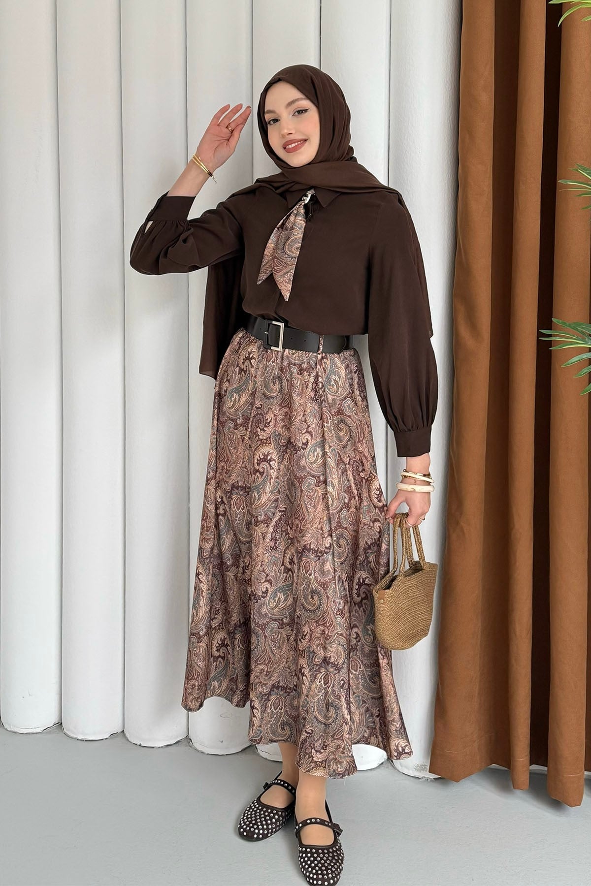Etek Desenli Üst Fular Detaylı Tesettür Takım-KAHVERENGİ