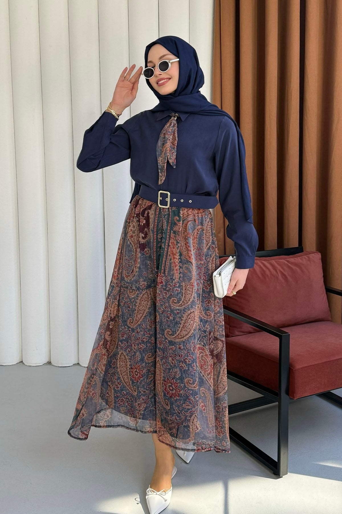 Fular Detaylı Şifon Etekli Tesettür Takım-LACİVERT