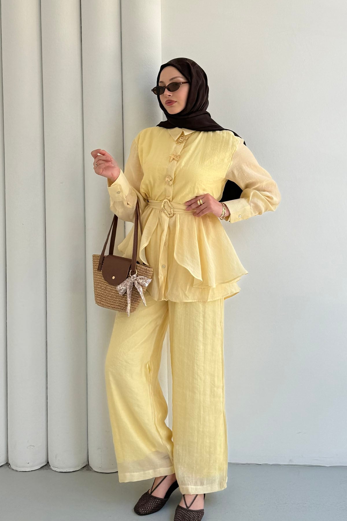 Gold Aksesuarlı Pantolonlu Tesettür Takım-SARI