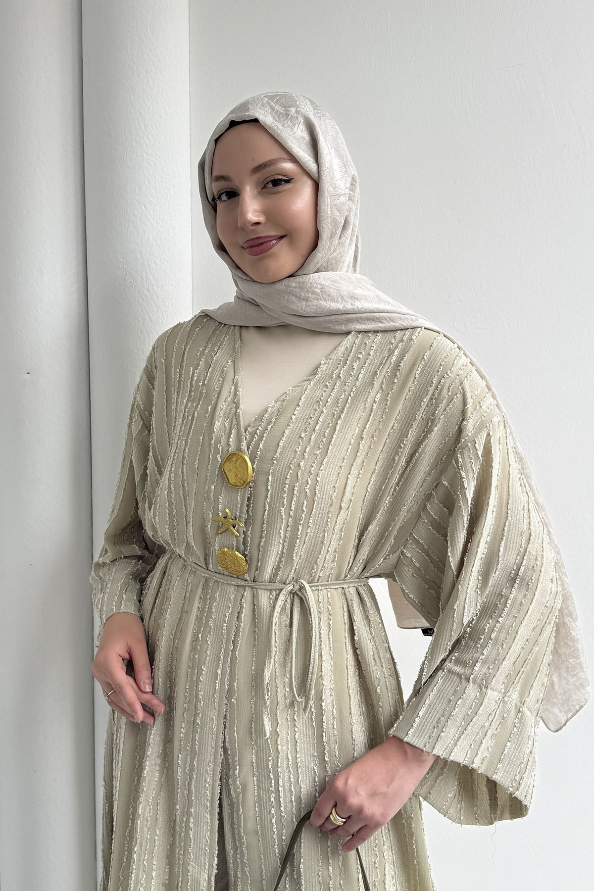 Gold Düğmeli Kumaş Kendinden Desenli Kimono-MİNT YEŞİLİ