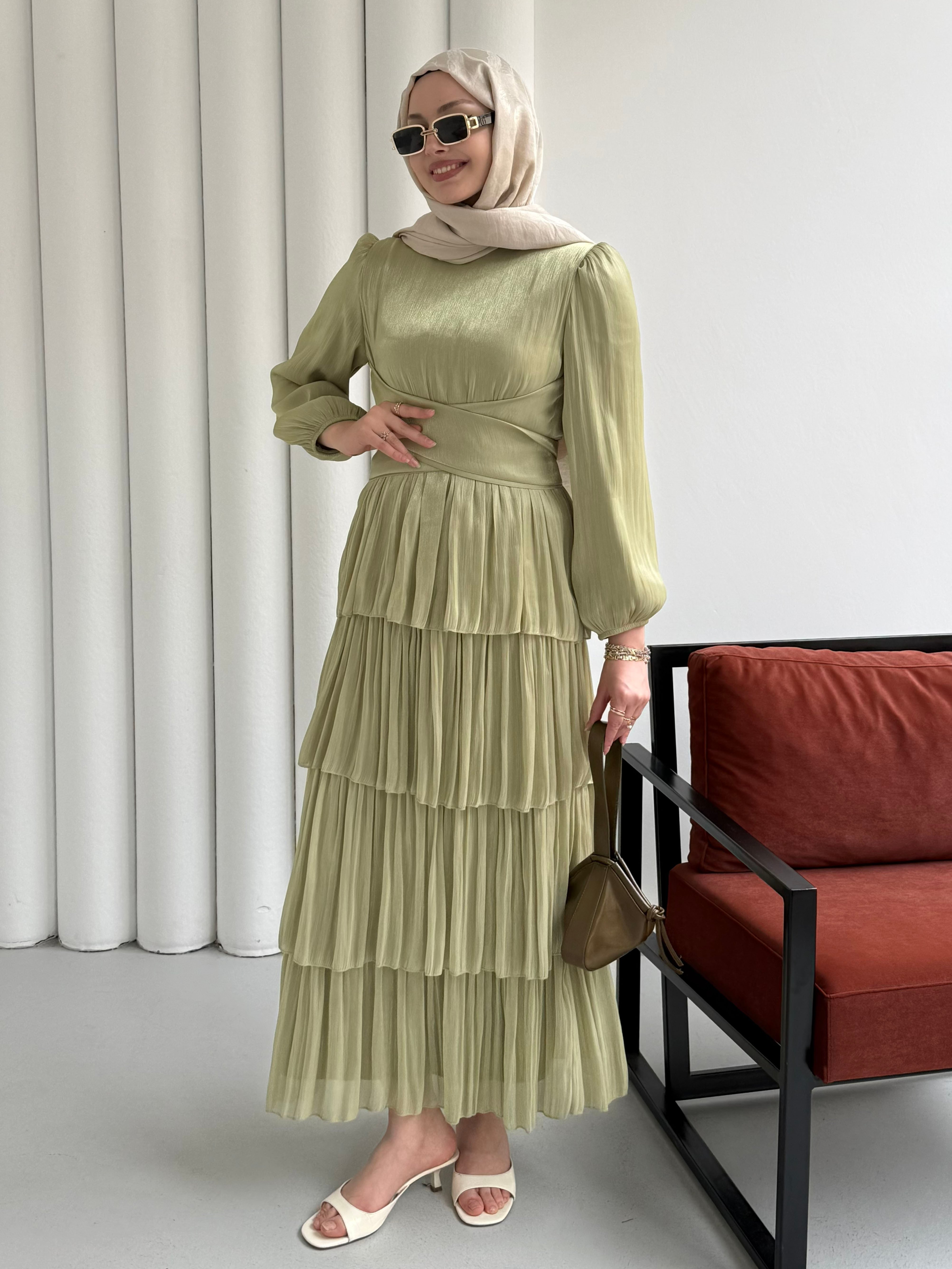 Kat Kat Kuşaklı Şifon Tesettür Elbise-MİNT YEŞİLİ