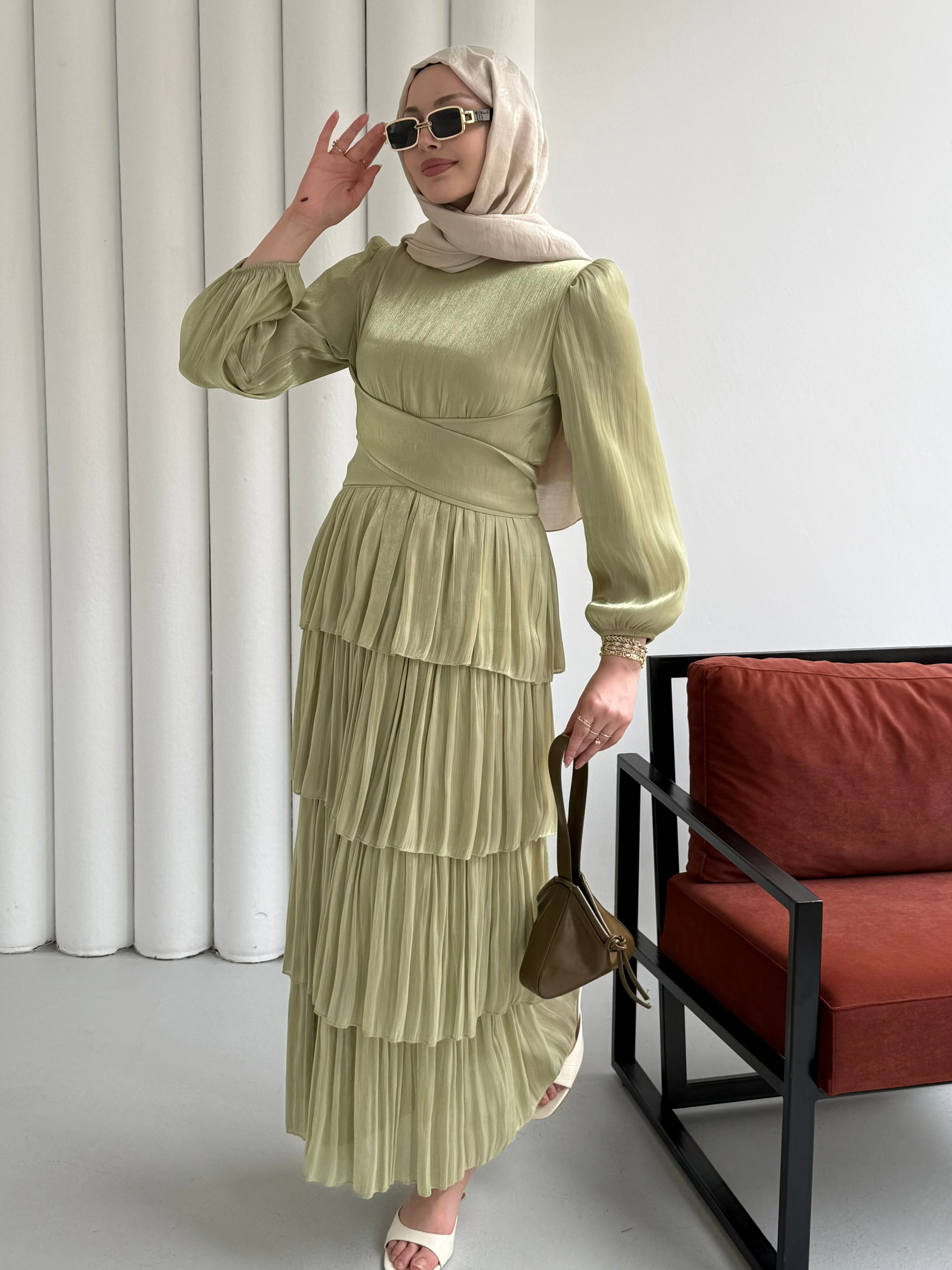 Kat Kat Kuşaklı Şifon Tesettür Elbise-MİNT YEŞİLİ