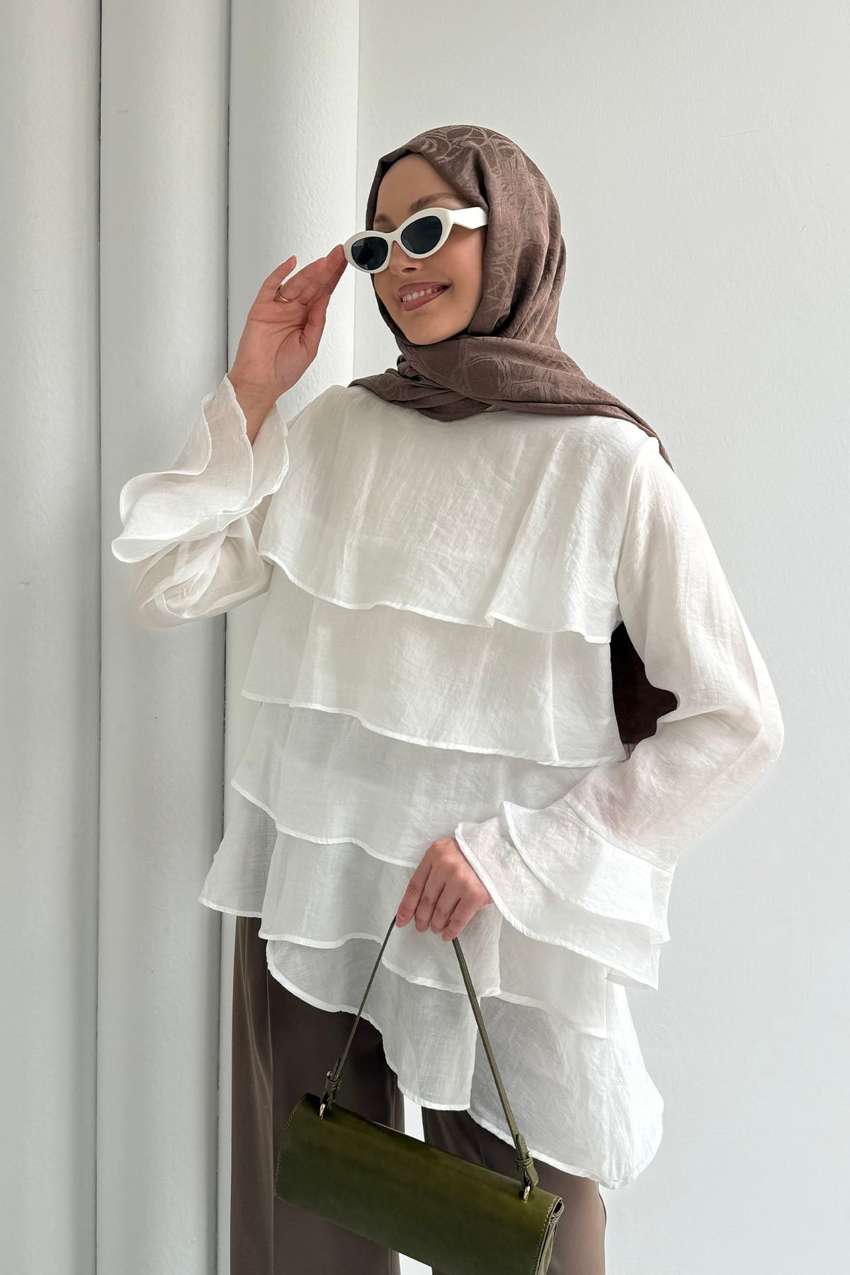 Katlı Volan Detaylı Bluz-BEYAZ