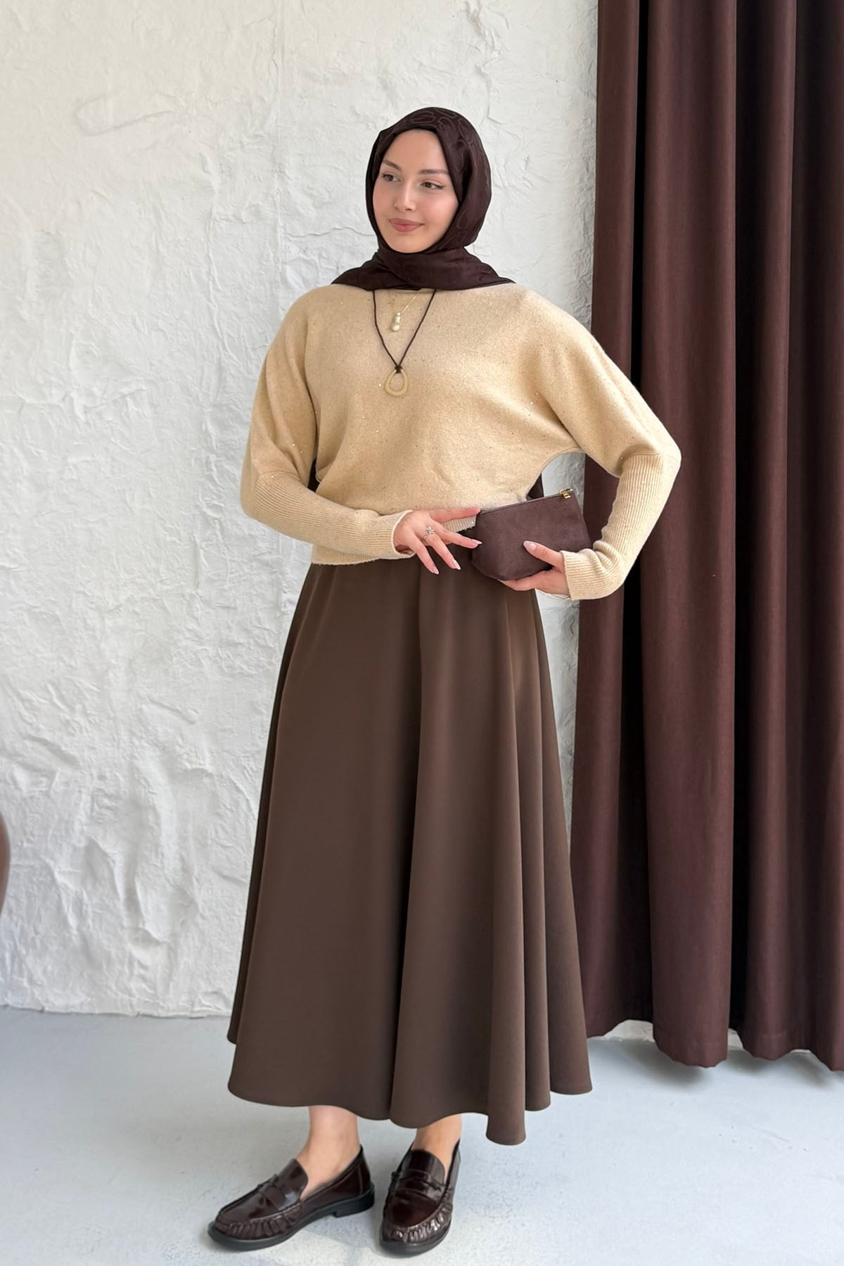 Kayık Yaka Pullu Triko Kazak-BEJ