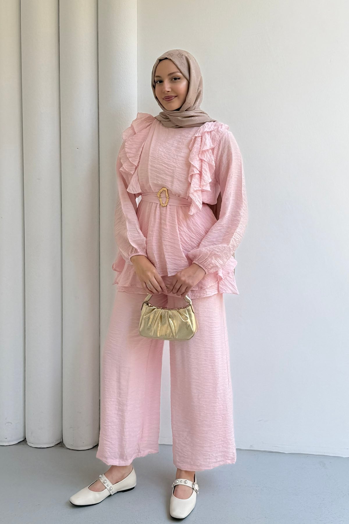 Kemer Tokalı Ön Fırfır Detaylı Tesettür Pantolon Takım-PEMBE