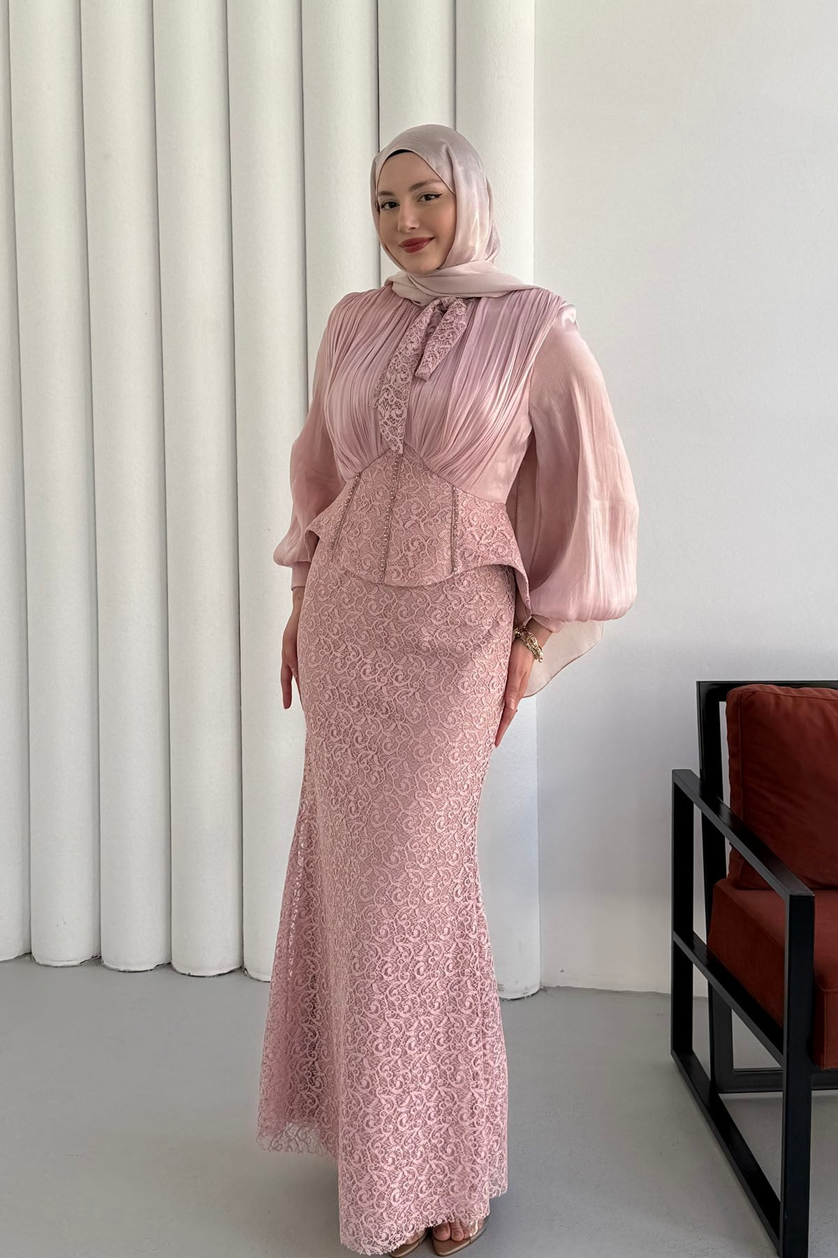 Korseli Taş ve Dantel Detaylı Tesettür Abiye-PEMBE