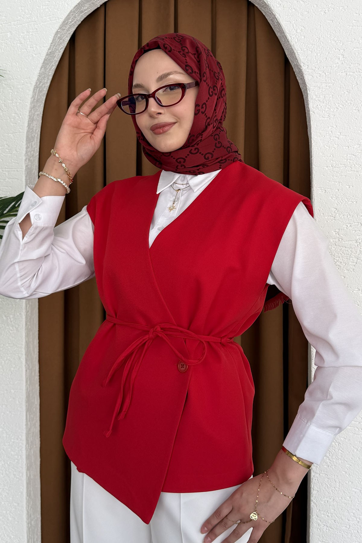 Kruvaze Detaylı Tek Düğmeli Bağcıklı Yelek-KIRMIZI