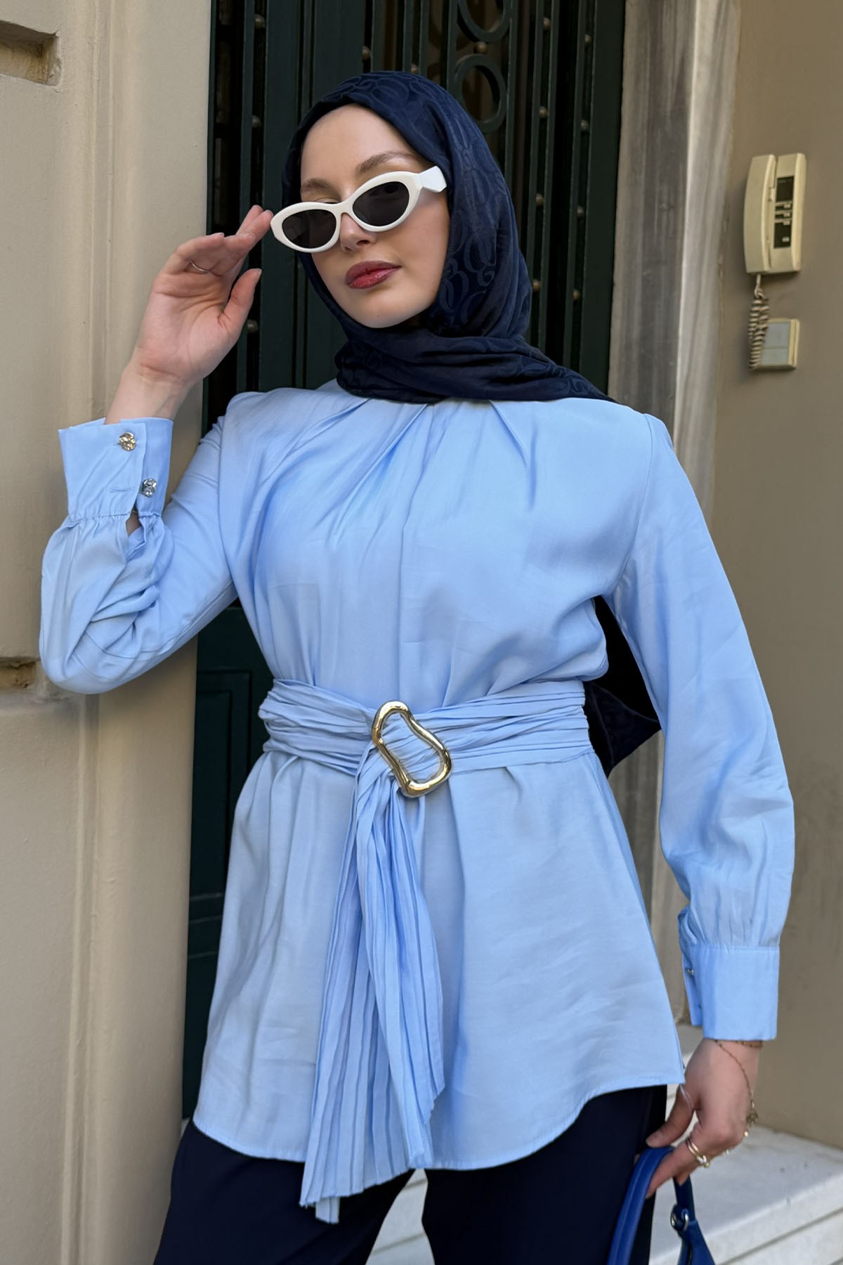 Kuşağı Piliseli Tako Detaylı Bluz-MAVİ