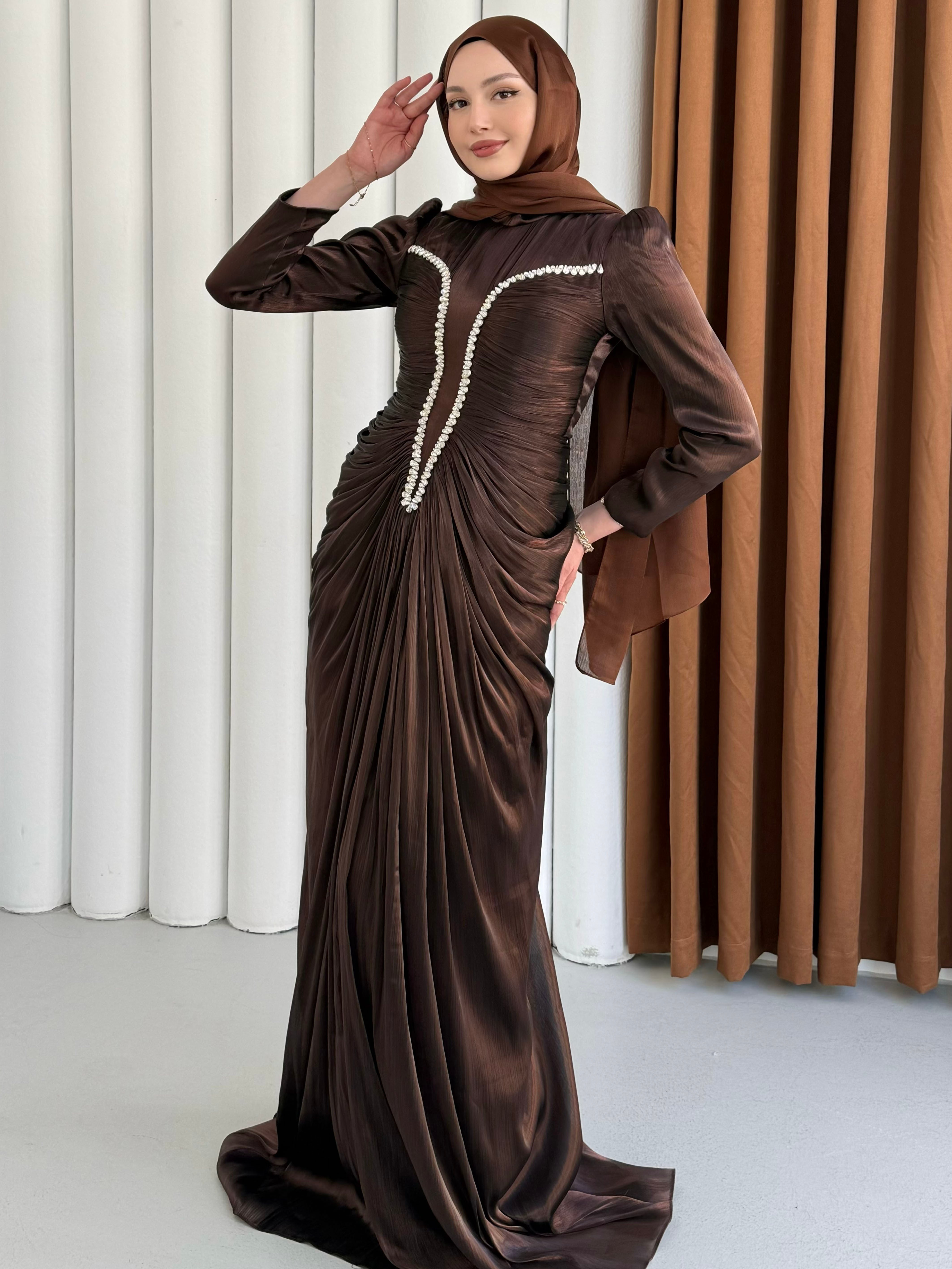 Luxe Ön Taş İşlemeli Tesettür Abiye-KAHVERENGİ